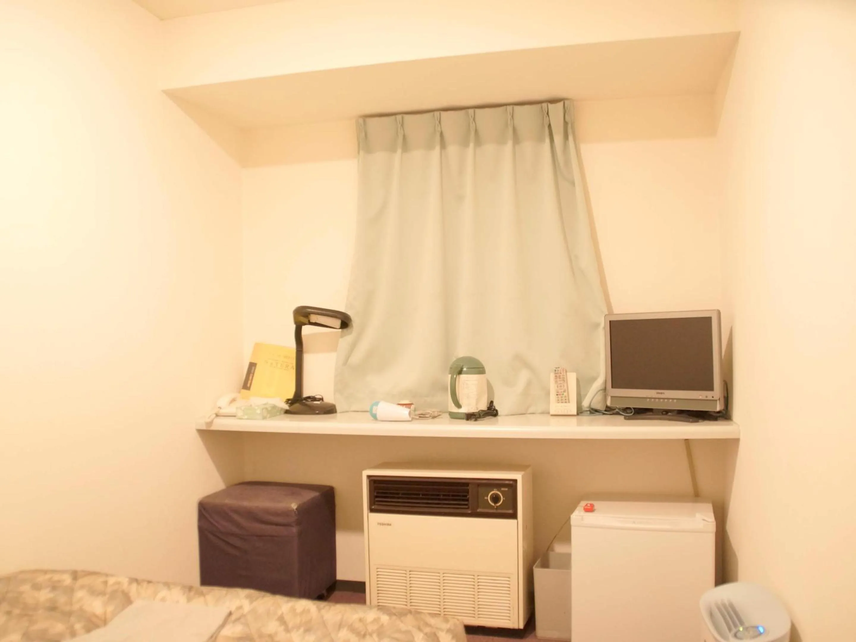 Area and facilities in Business Hotel Chateau Est Takamatsu