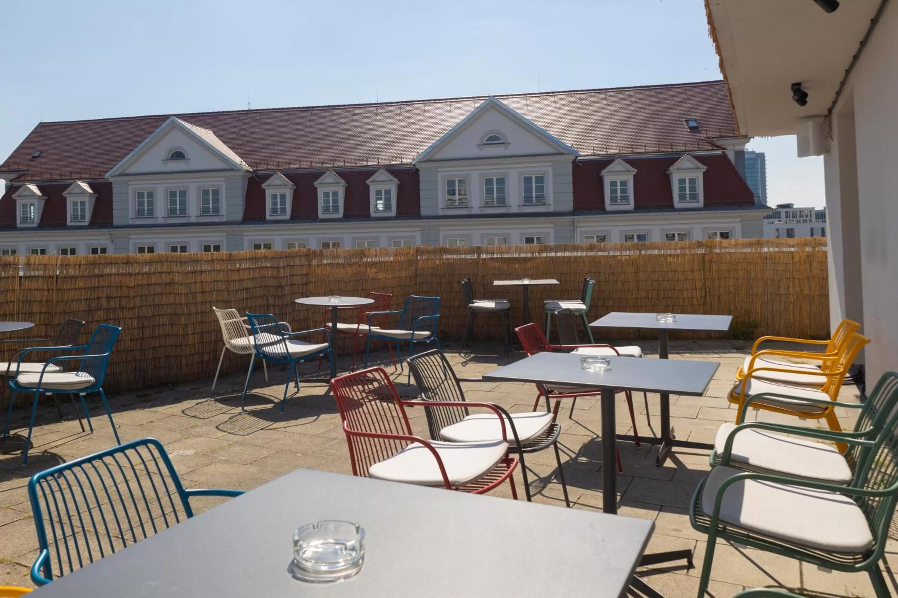 Balcony/Terrace in a&o München Hackerbrücke