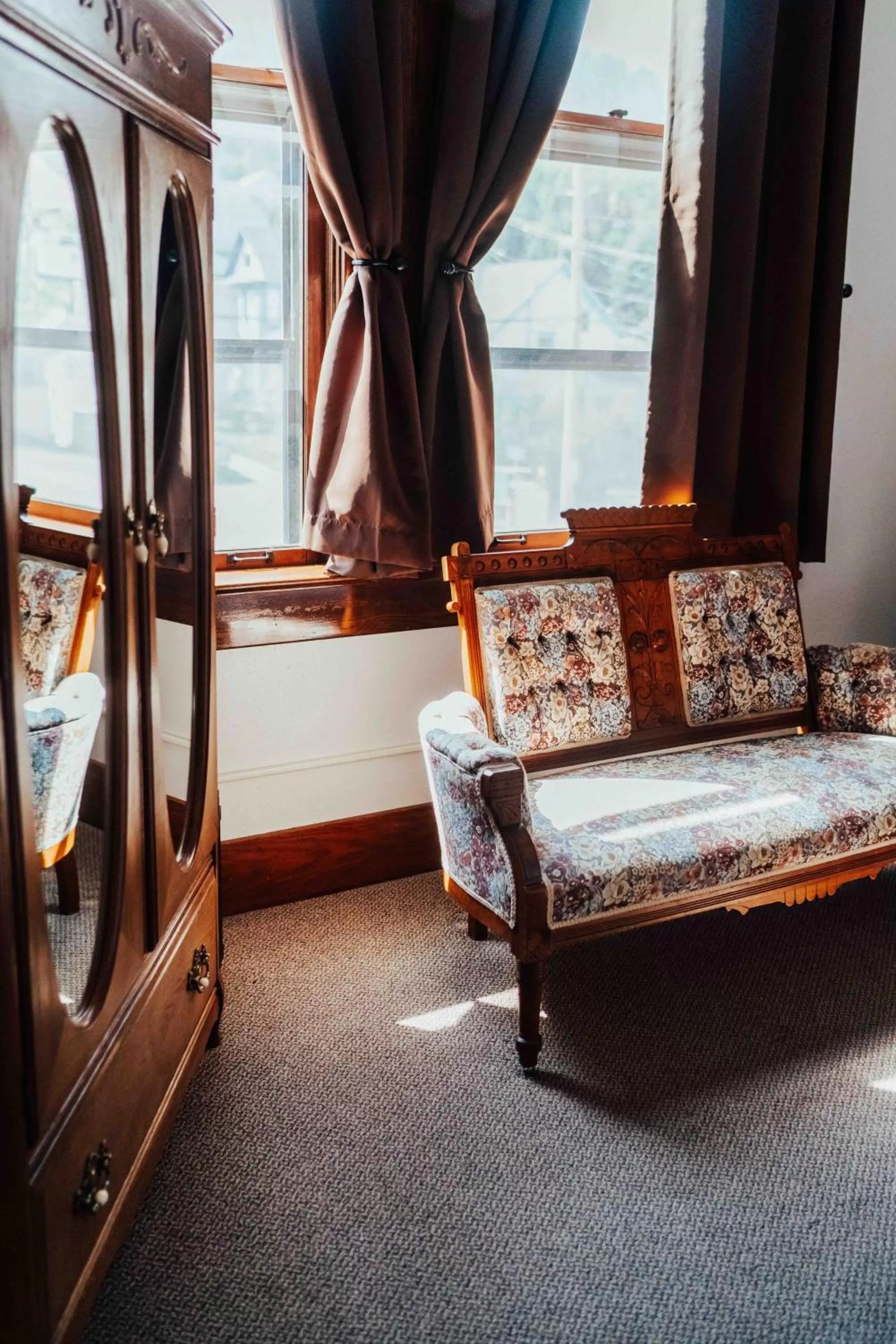 Seating area in Town Hall Inn