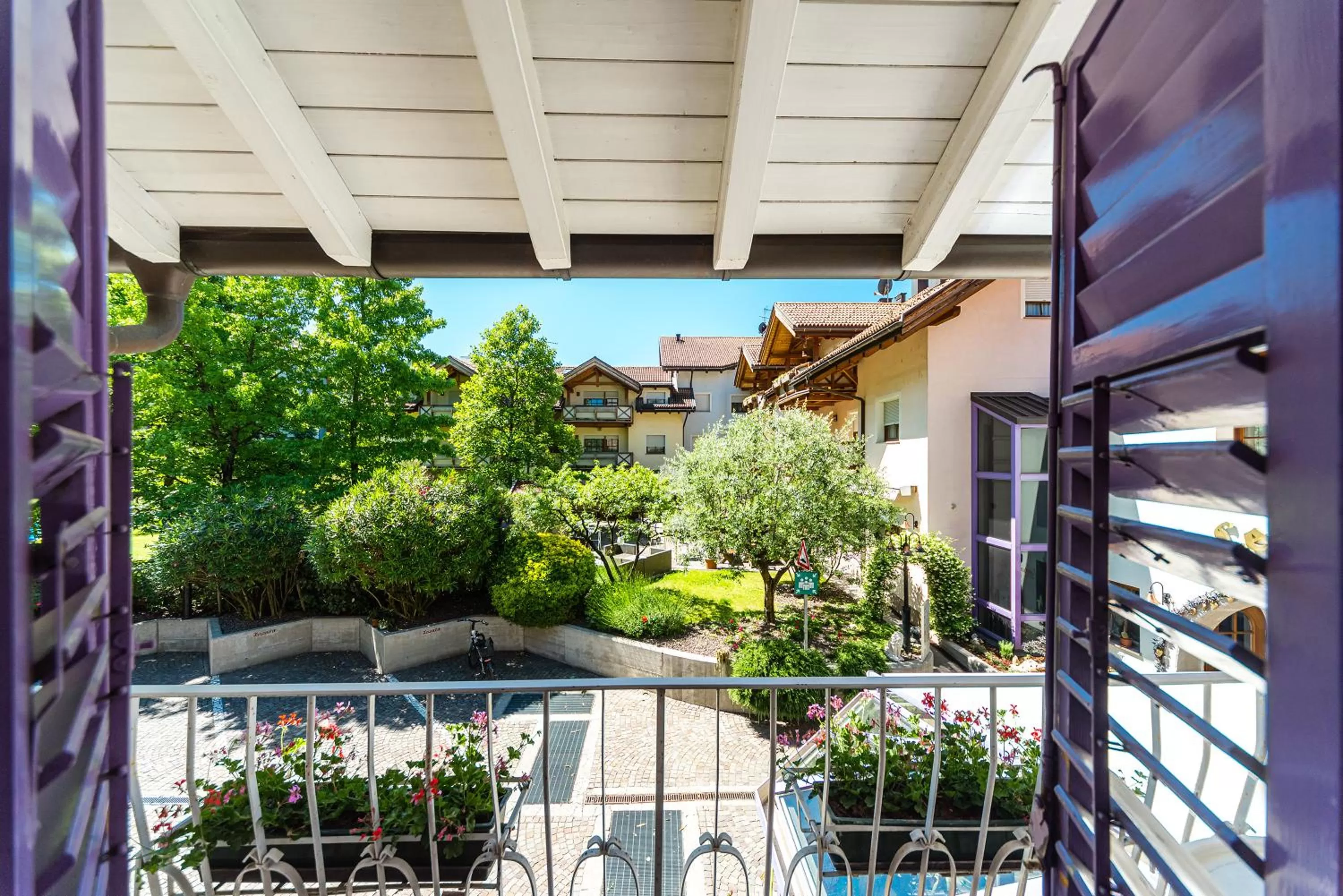 Patio in Hotel Ristorante Lewald