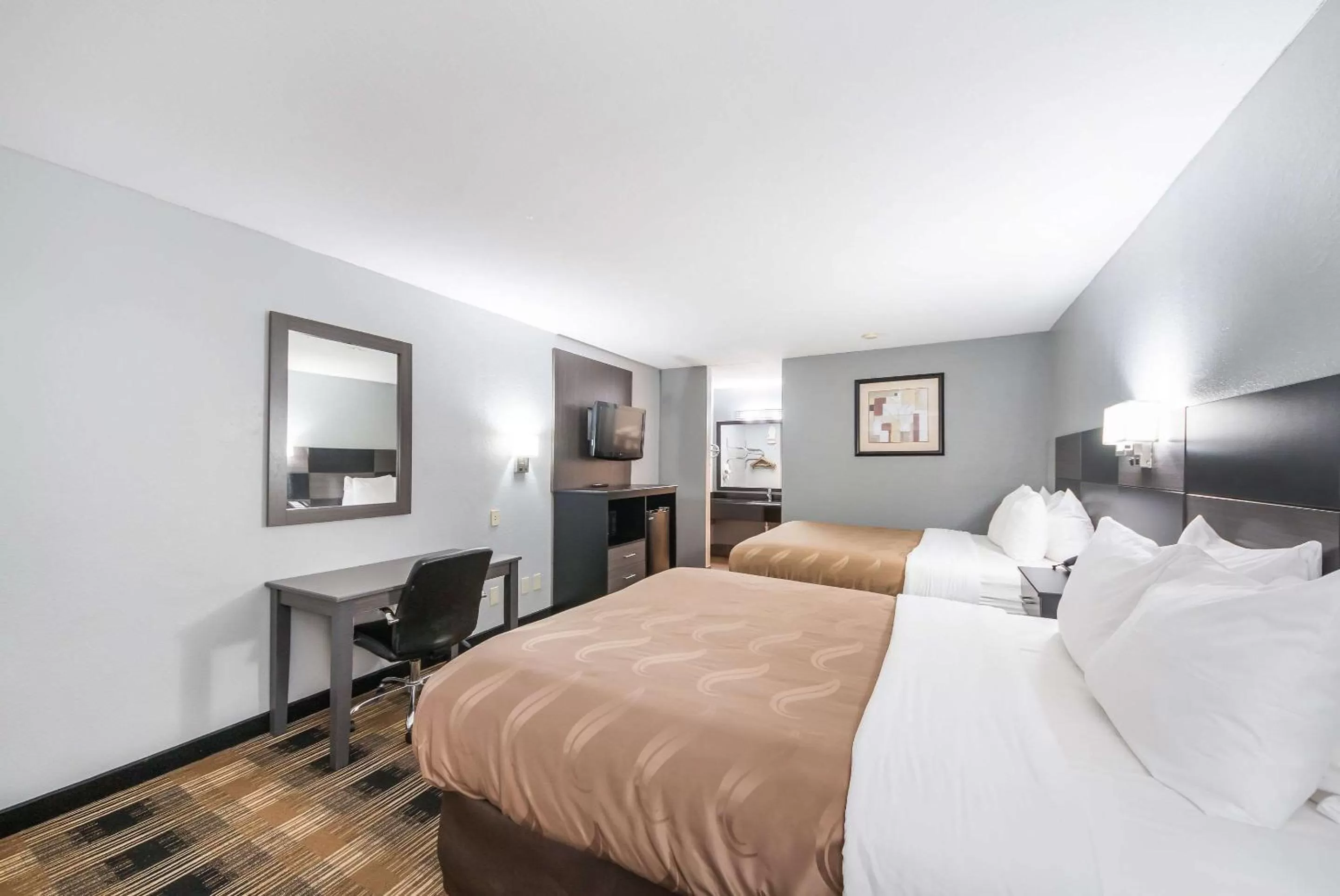 Photo of the whole room in Quality Inn Medical Center