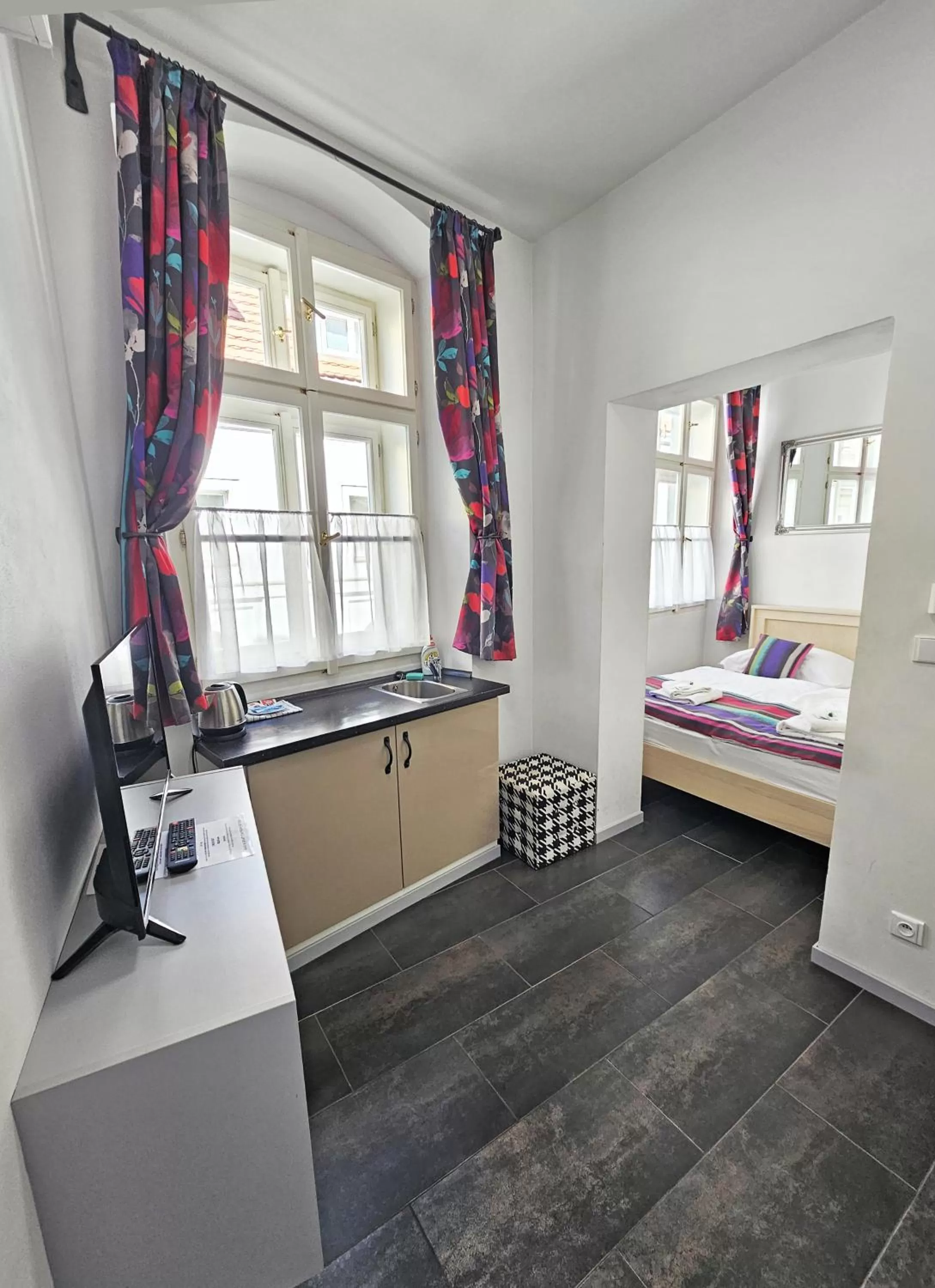 Bedroom, Kitchen/Kitchenette in Historic Centre Residence