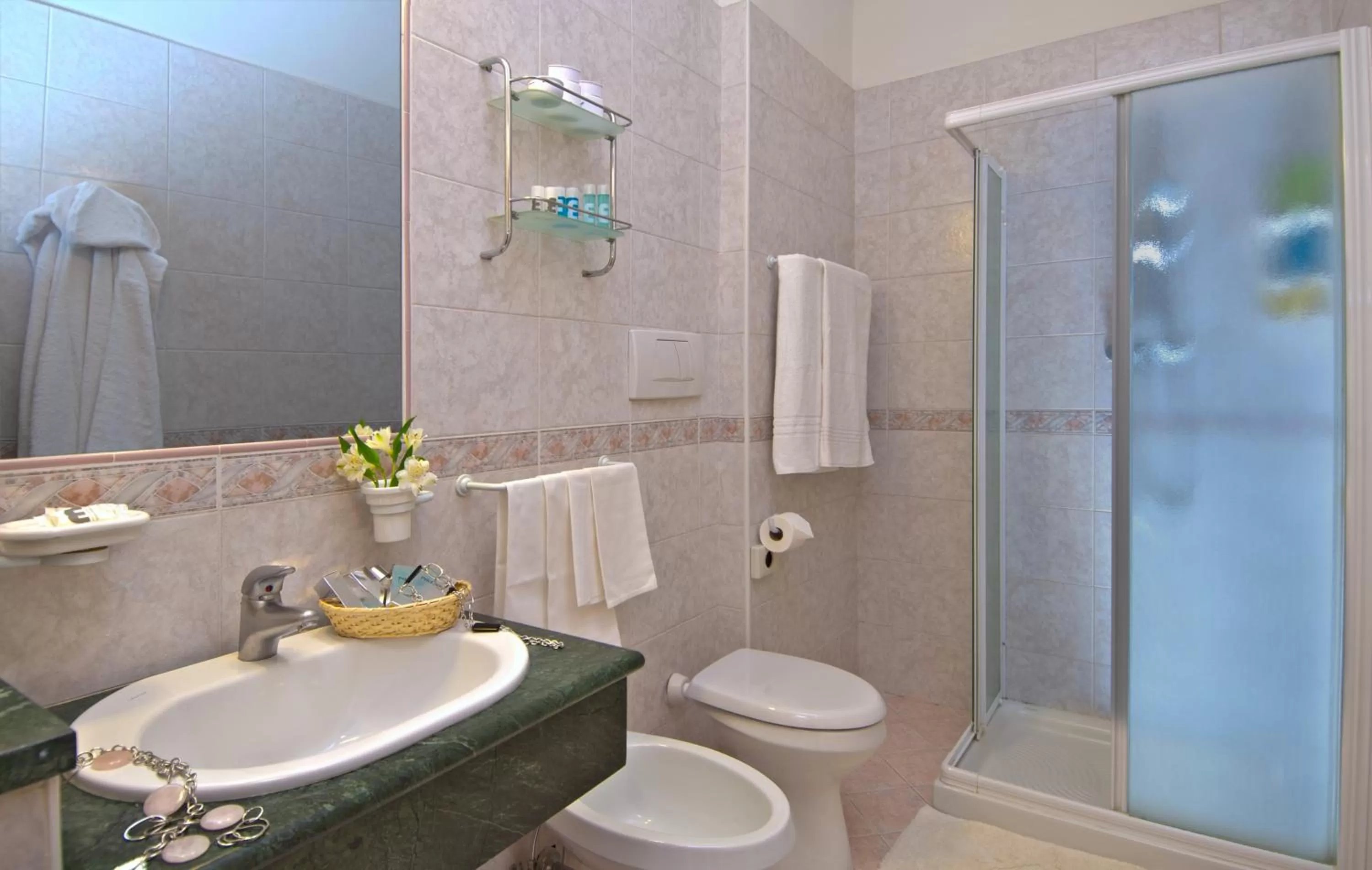 Shower in Hotel Eliseo Terme