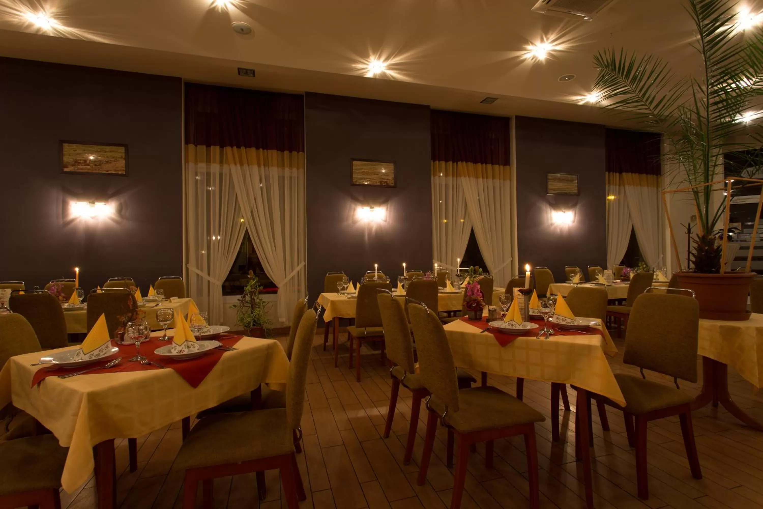 Restaurant/places to eat in Körös Panzió és Étterem