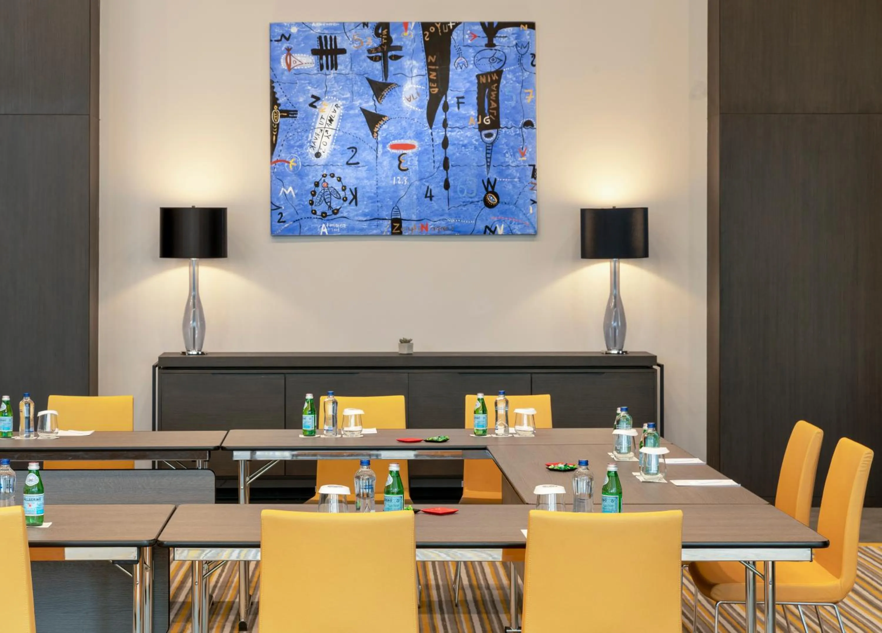 Business facilities in Centro Westside by Rotana