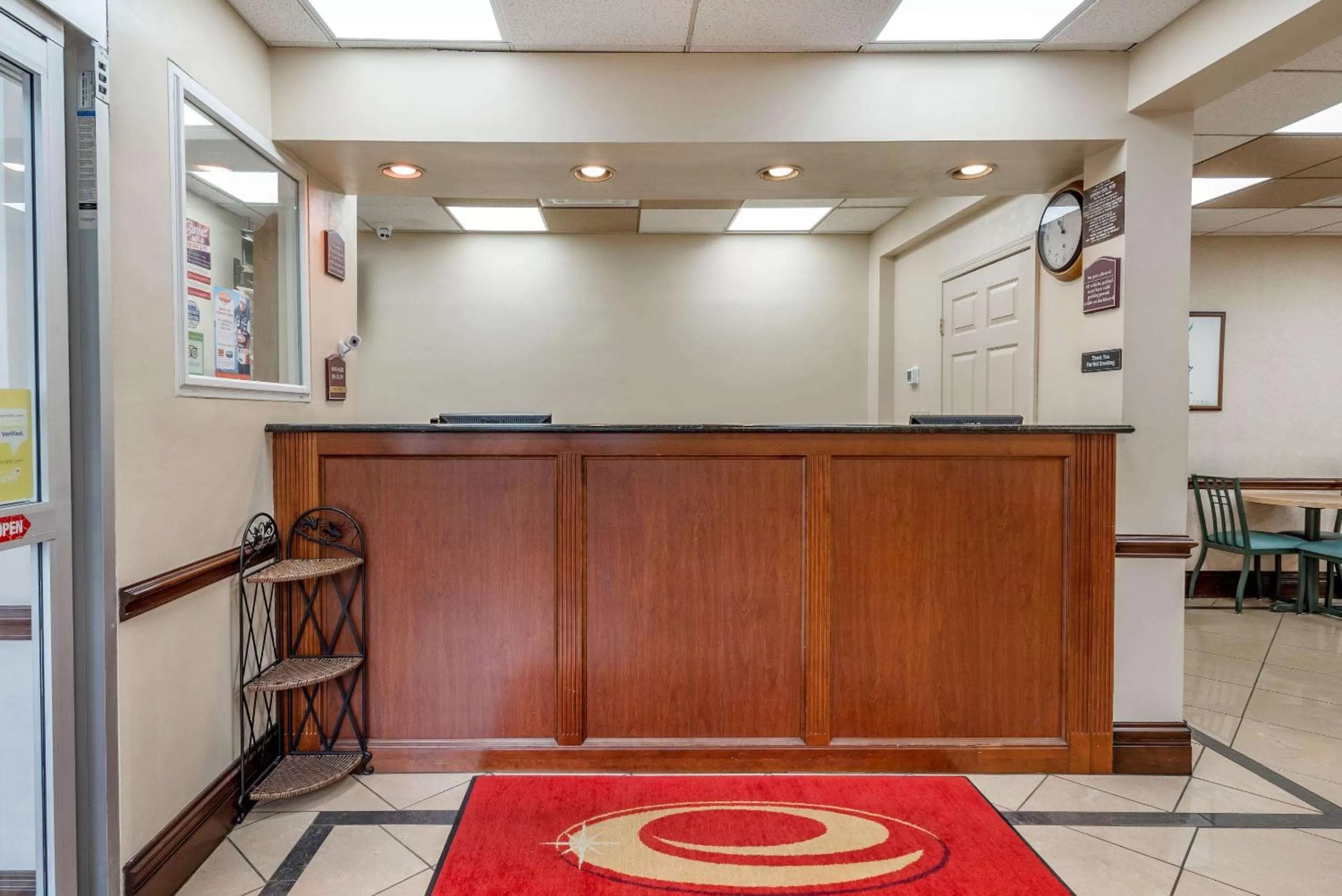 Lobby or reception in Econo Lodge Louisville Downtown