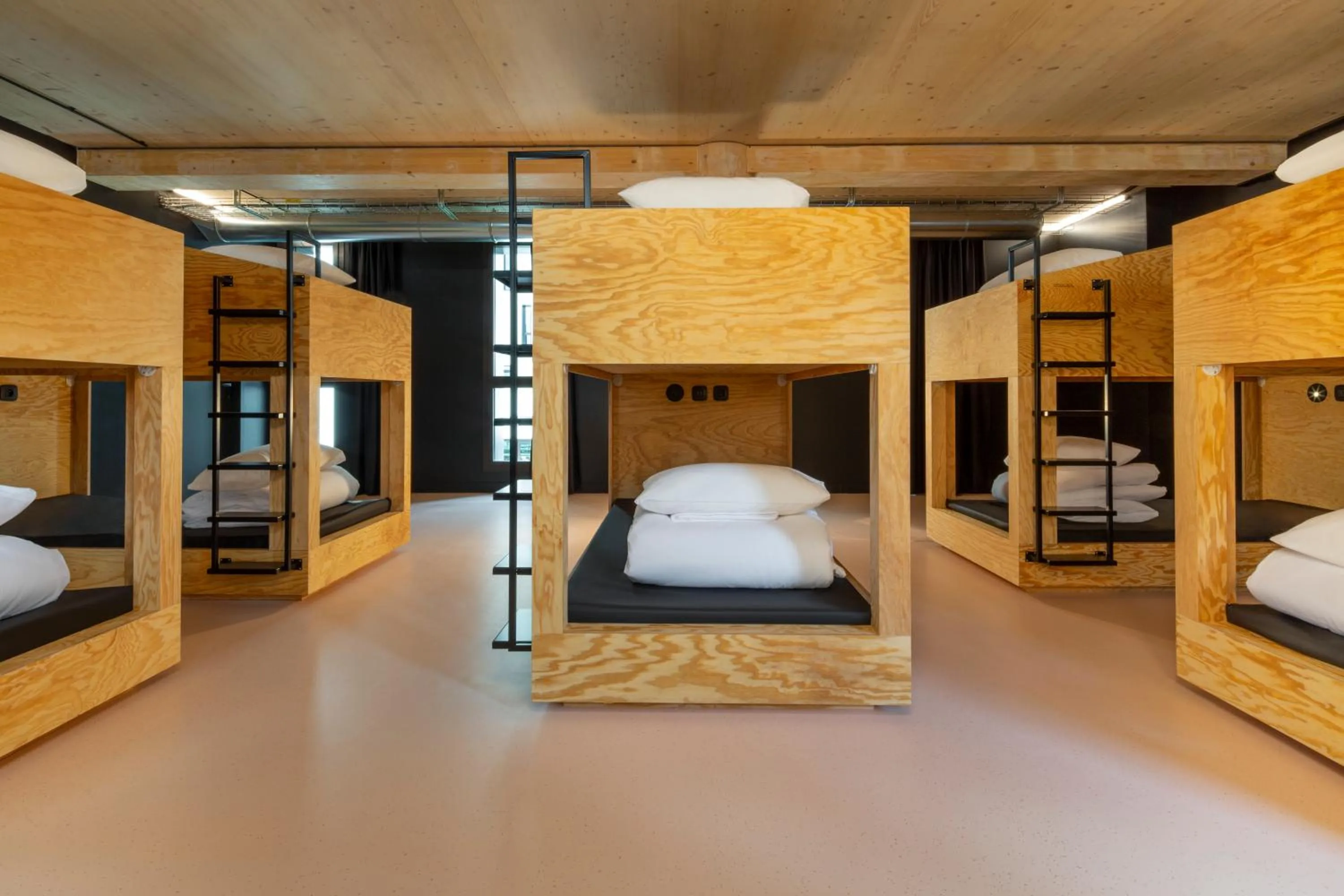 Bed in JO&JOE Paris Gentilly - Auberge de Jeunesse