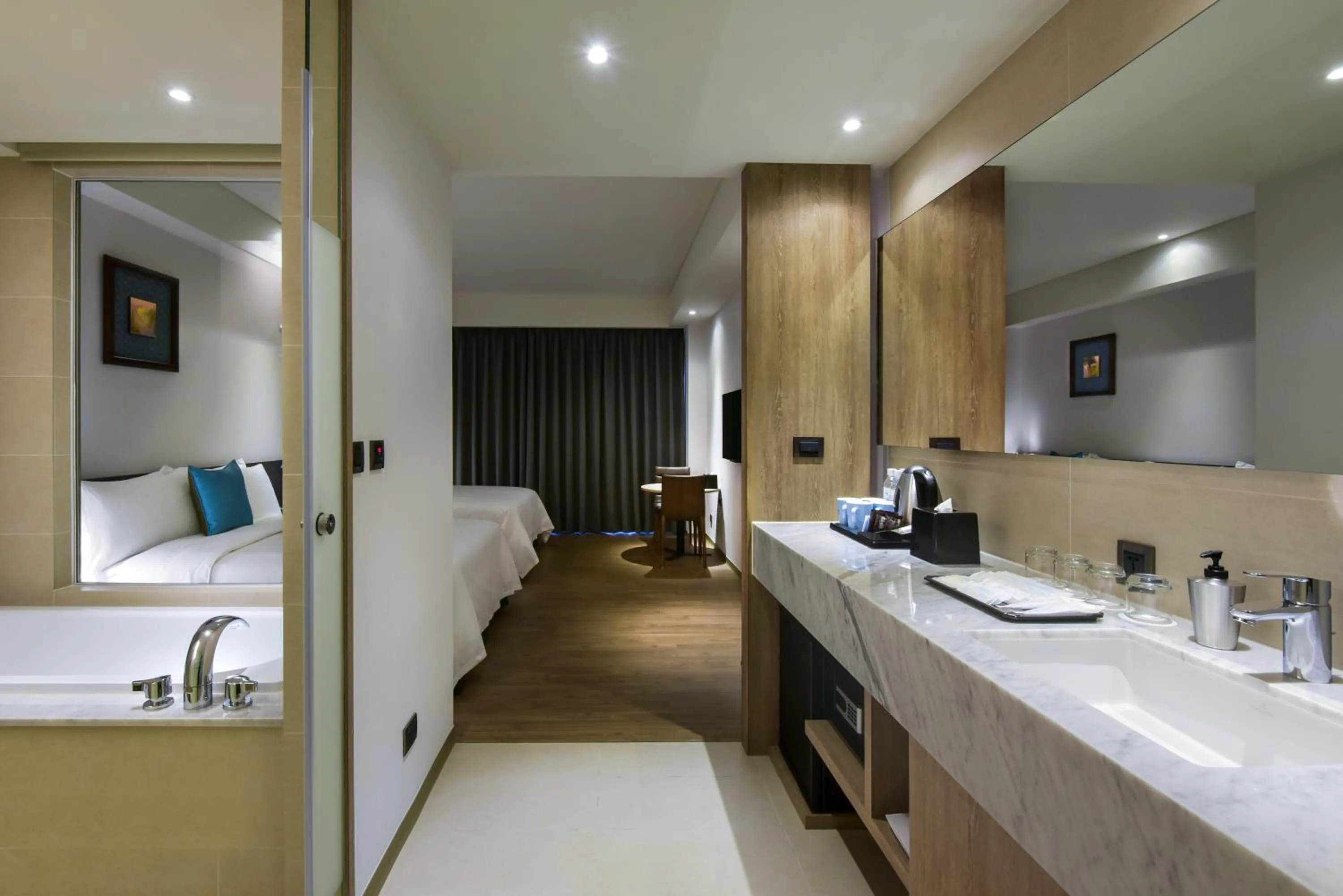 Bathroom, Bed in Just Sleep Kaohsiung Station