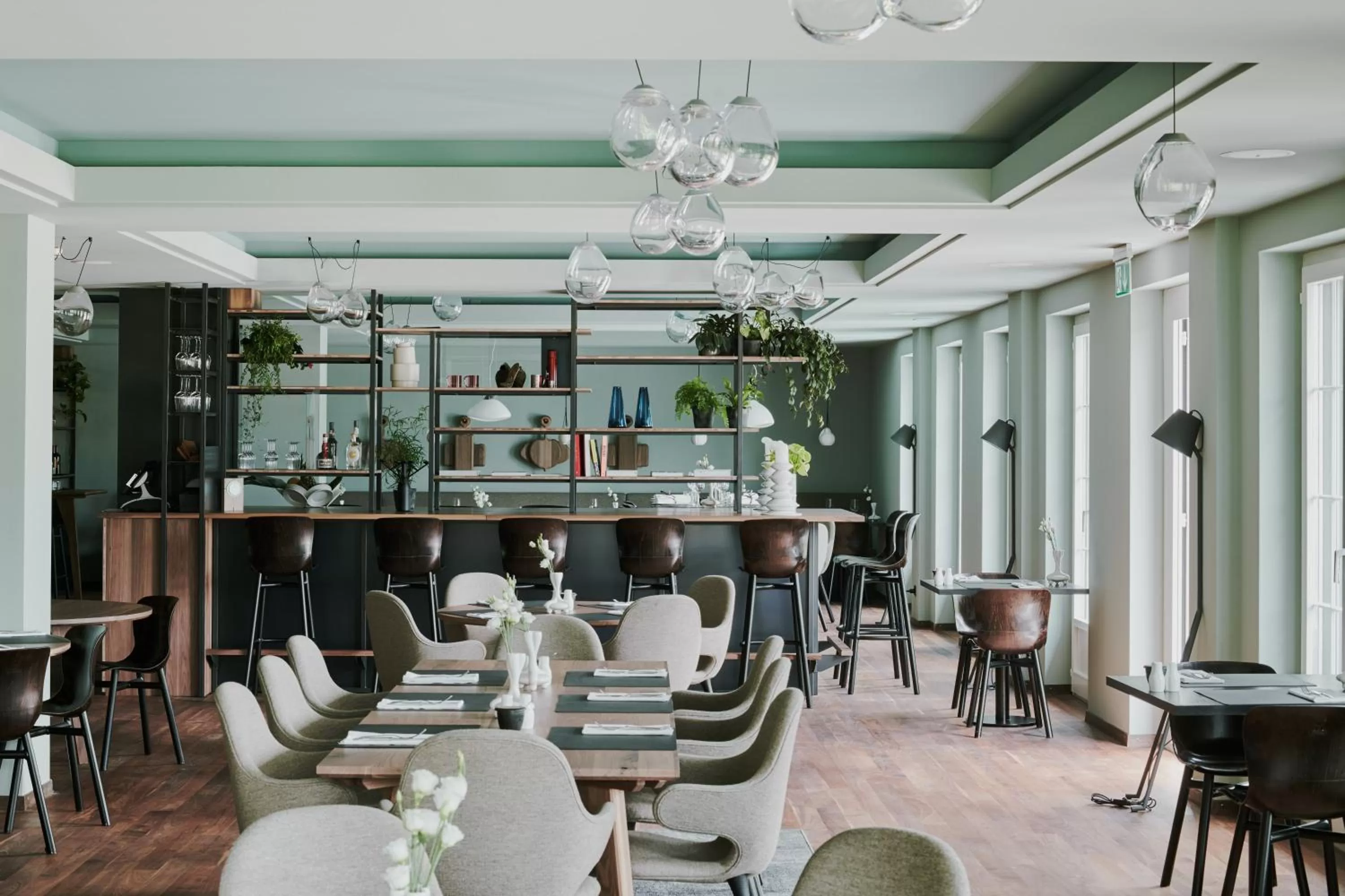 Restaurant/places to eat in The Cambrian