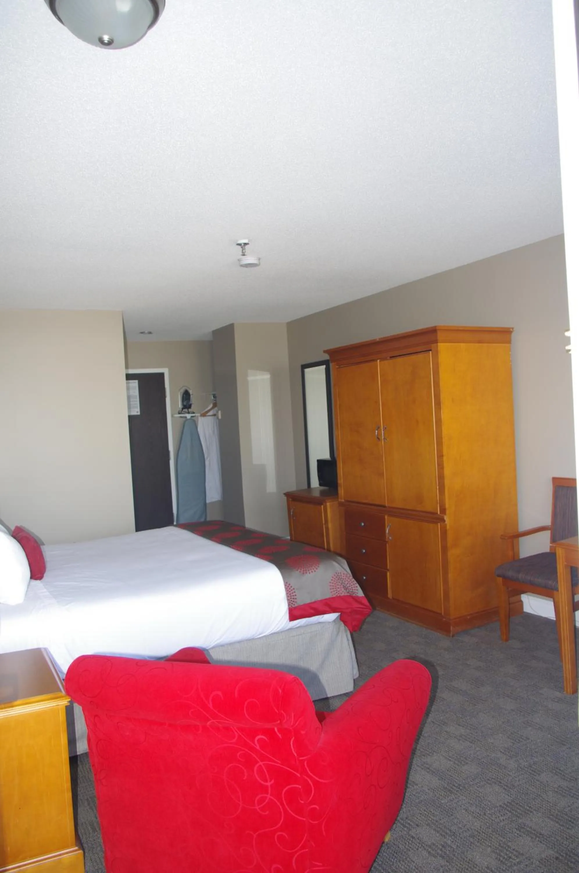 Bedroom, Bed in South Hill Lodge