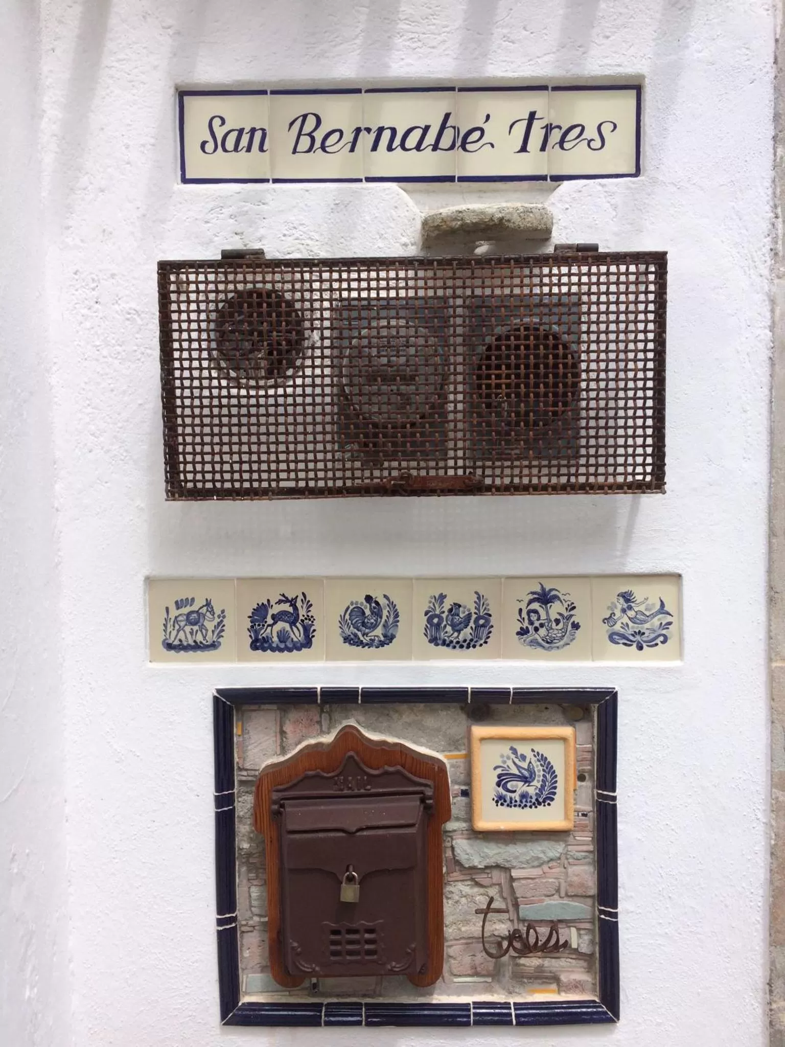 Facade/entrance in Sanbernabé tres