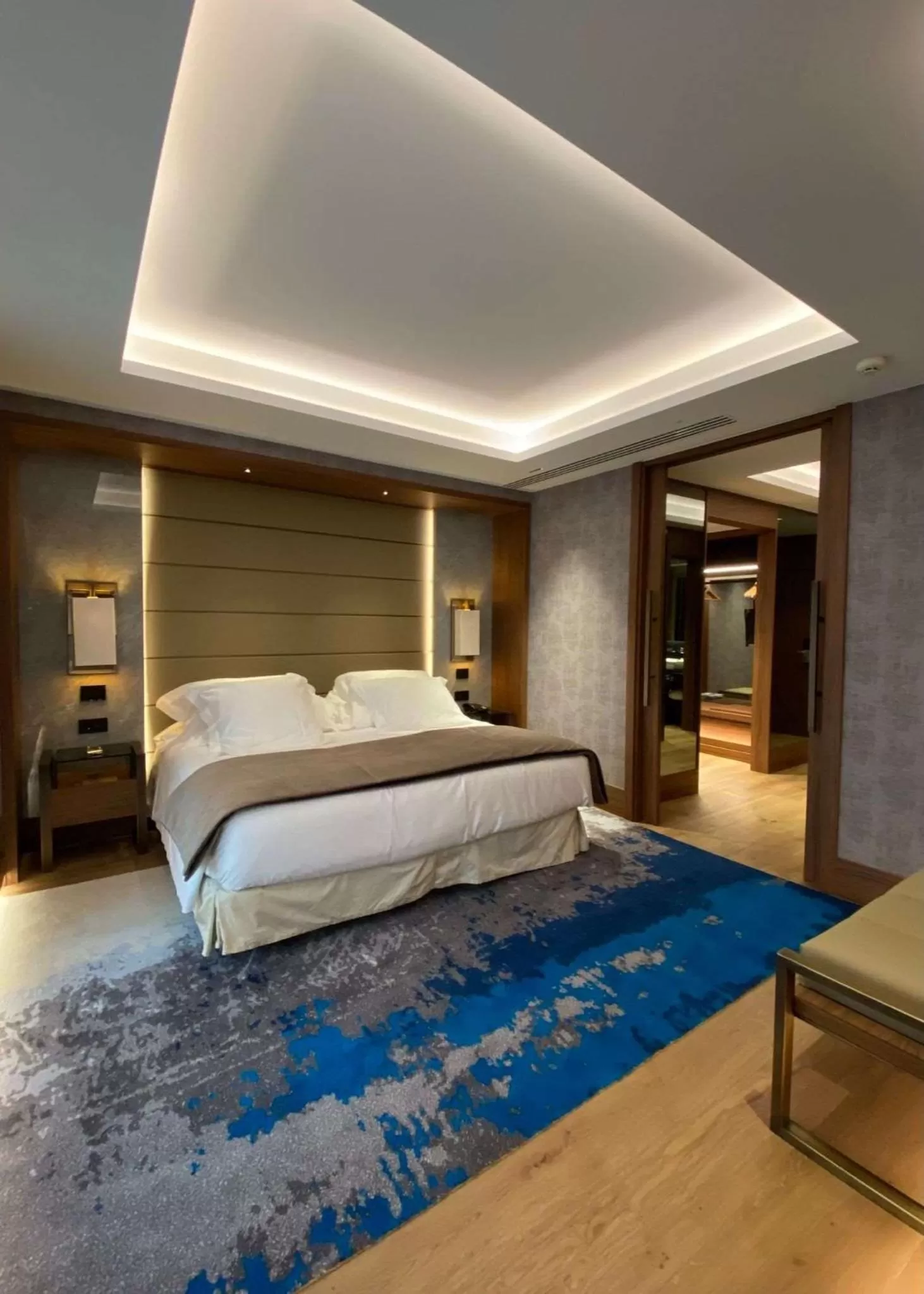 Photo of the whole room, Bed in Wellington Hotel & Spa Madrid