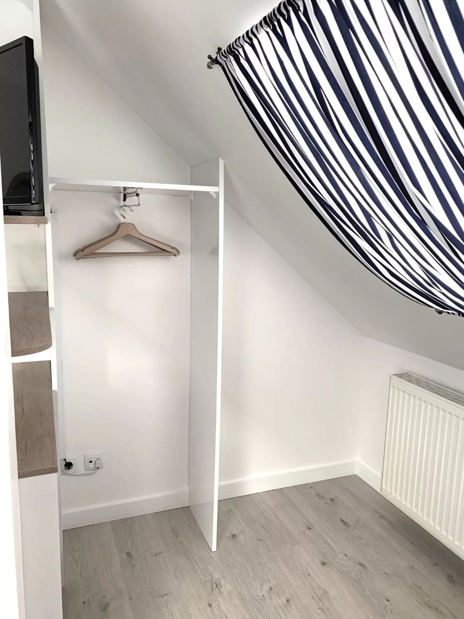 Willa 4 Pory Roku & Uznam