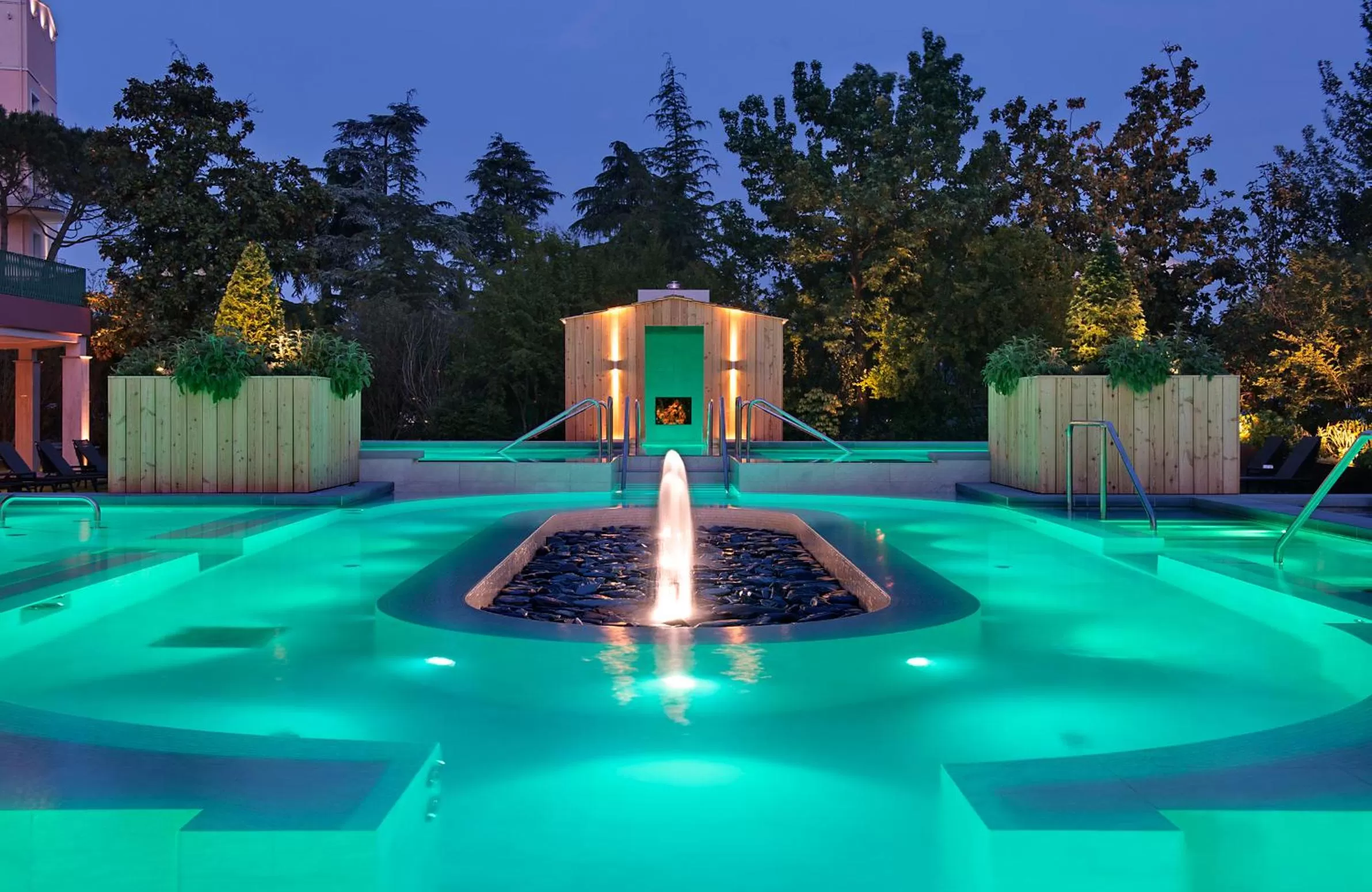 Swimming pool in Hotel Mioni Pezzato