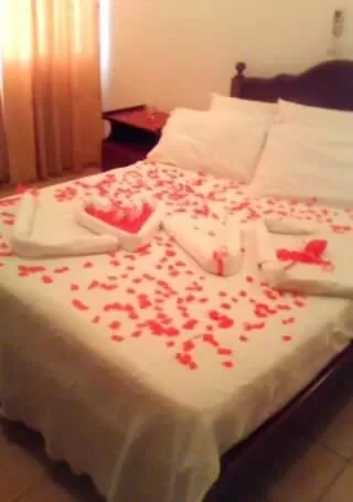 Bedroom, Bed in Hotel Avenida