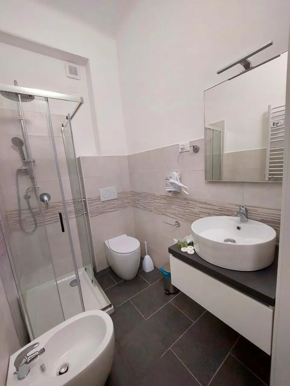 Shower, Bathroom in Bonaini Relax B&B