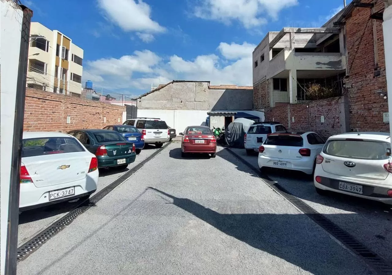 Parking in La Merced Plaza Hospedaje