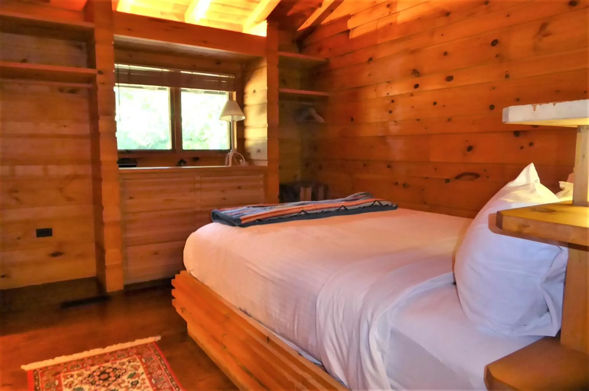 Bed in Drummond Island Resort