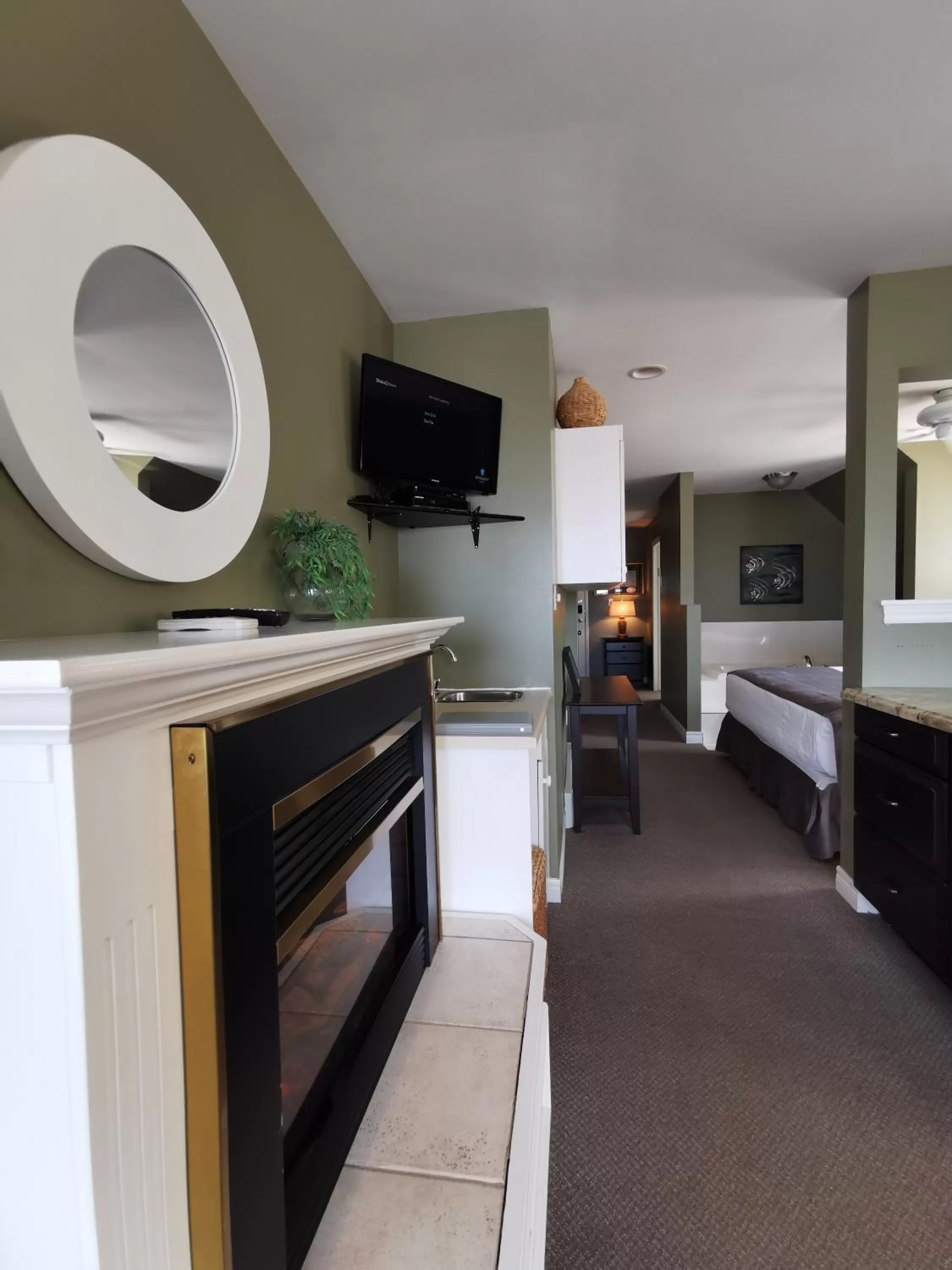 Inn on the Harbour and Telegraph House