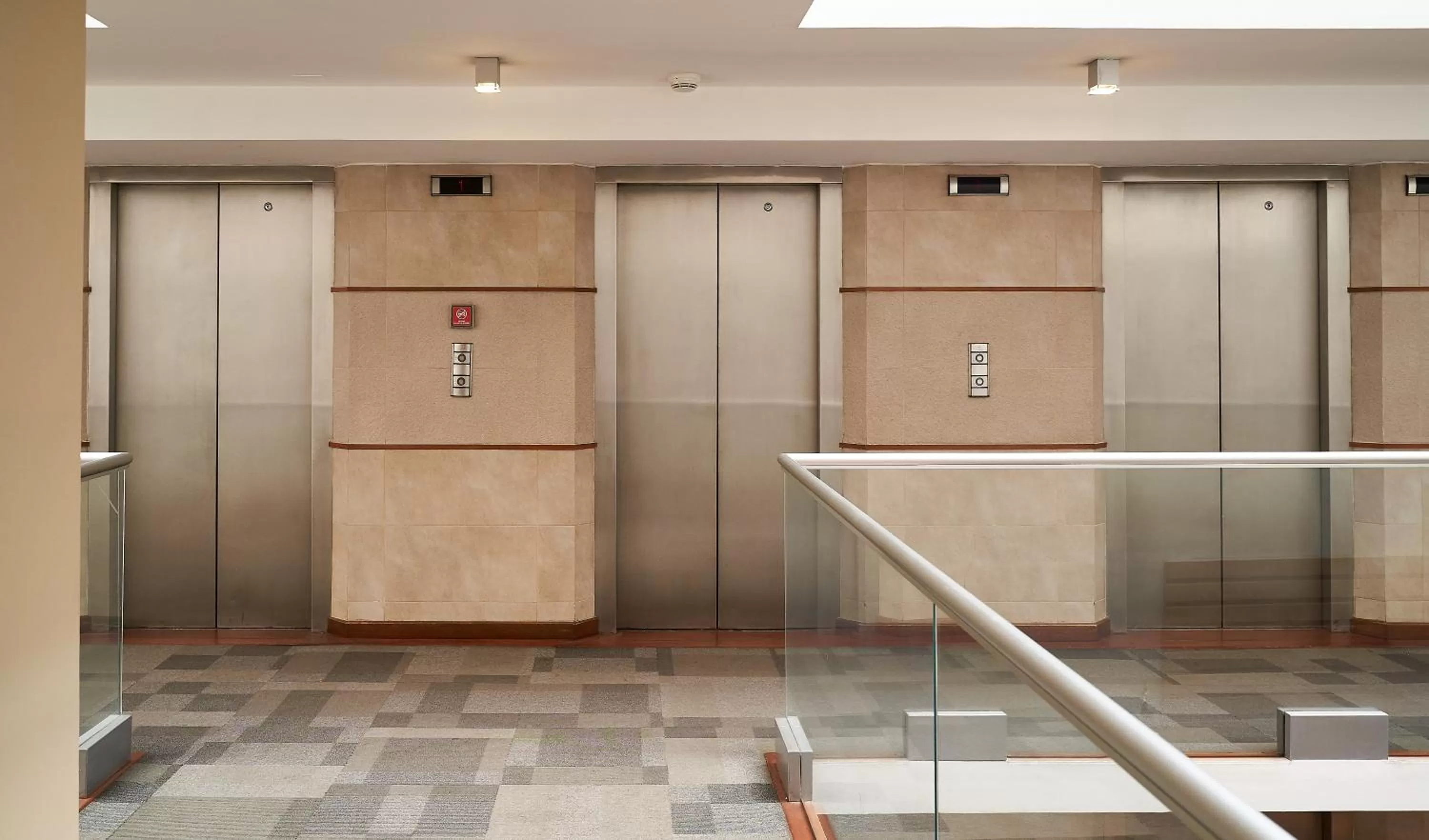 elevator in RQ Santiago