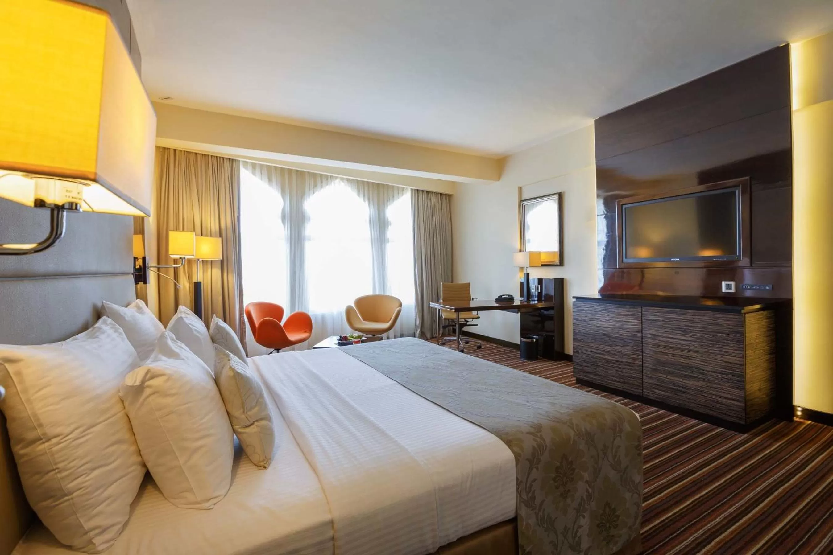 Bed in Ramada Colombo