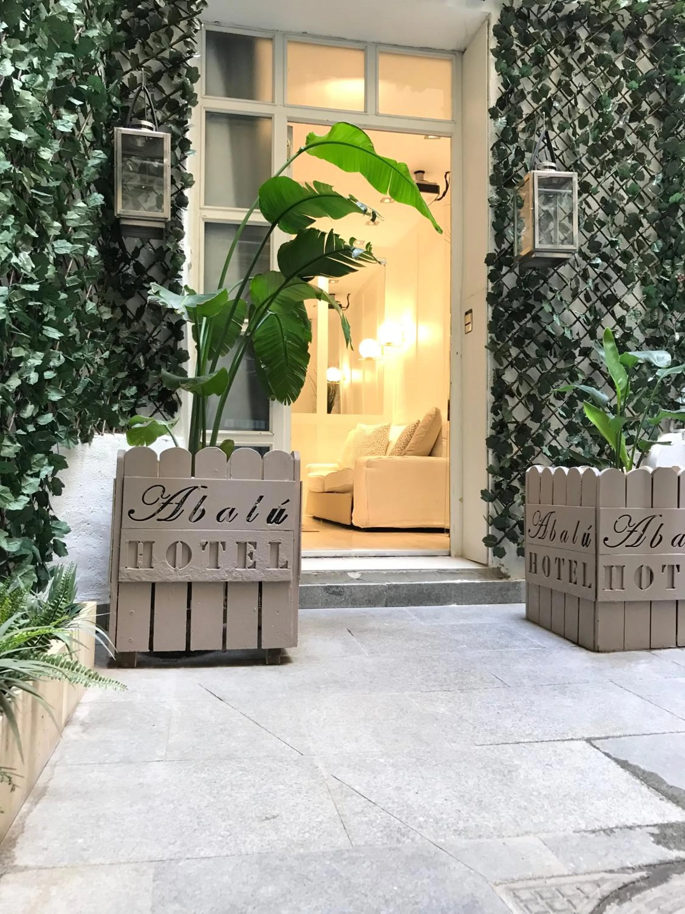 Patio in Abalú Design Boutique Hotel Gran Via