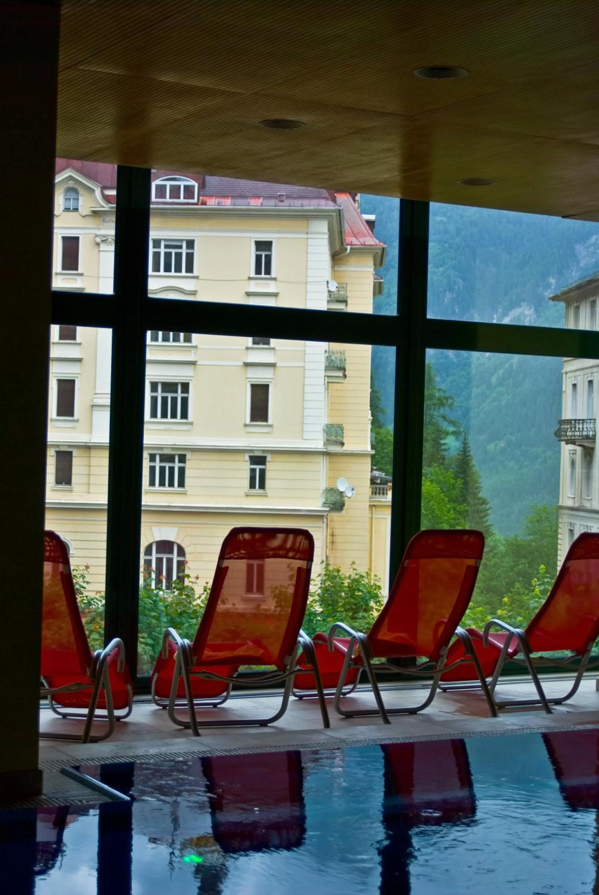 Swimming pool in Thermal Resort Hotel Elisabethpark