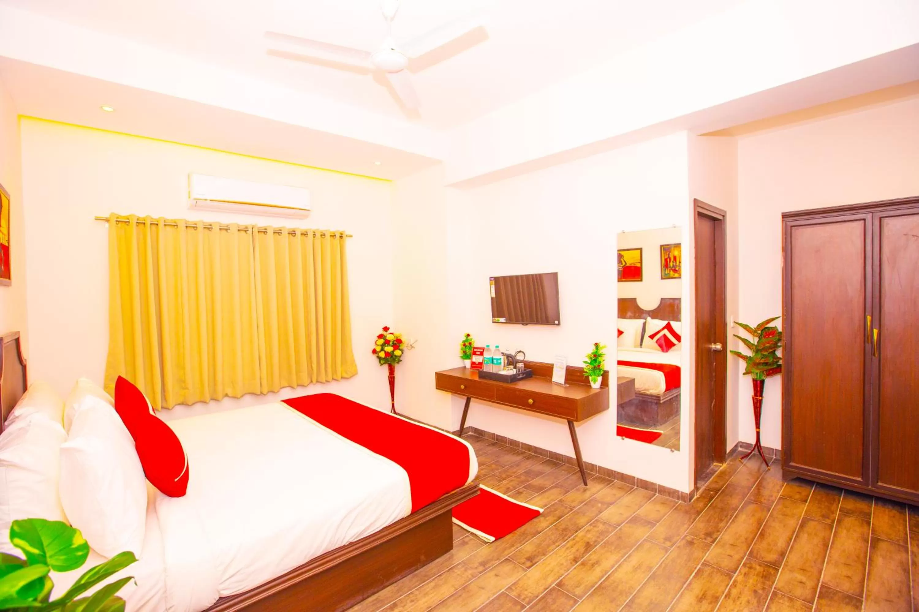 Photo of the whole room in Octave Parkland Suites