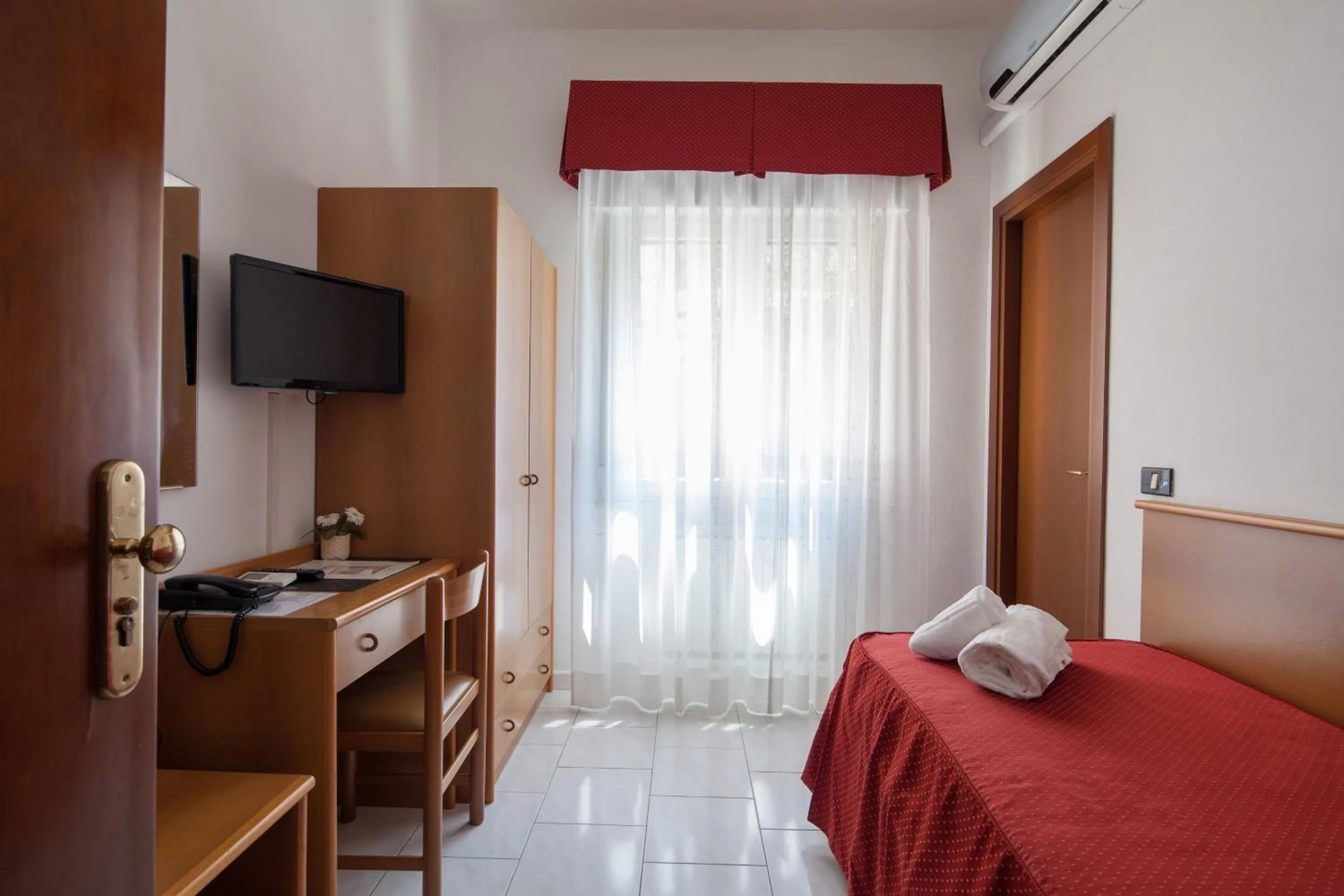 Photo of the whole room, Bed in Hotel Nella