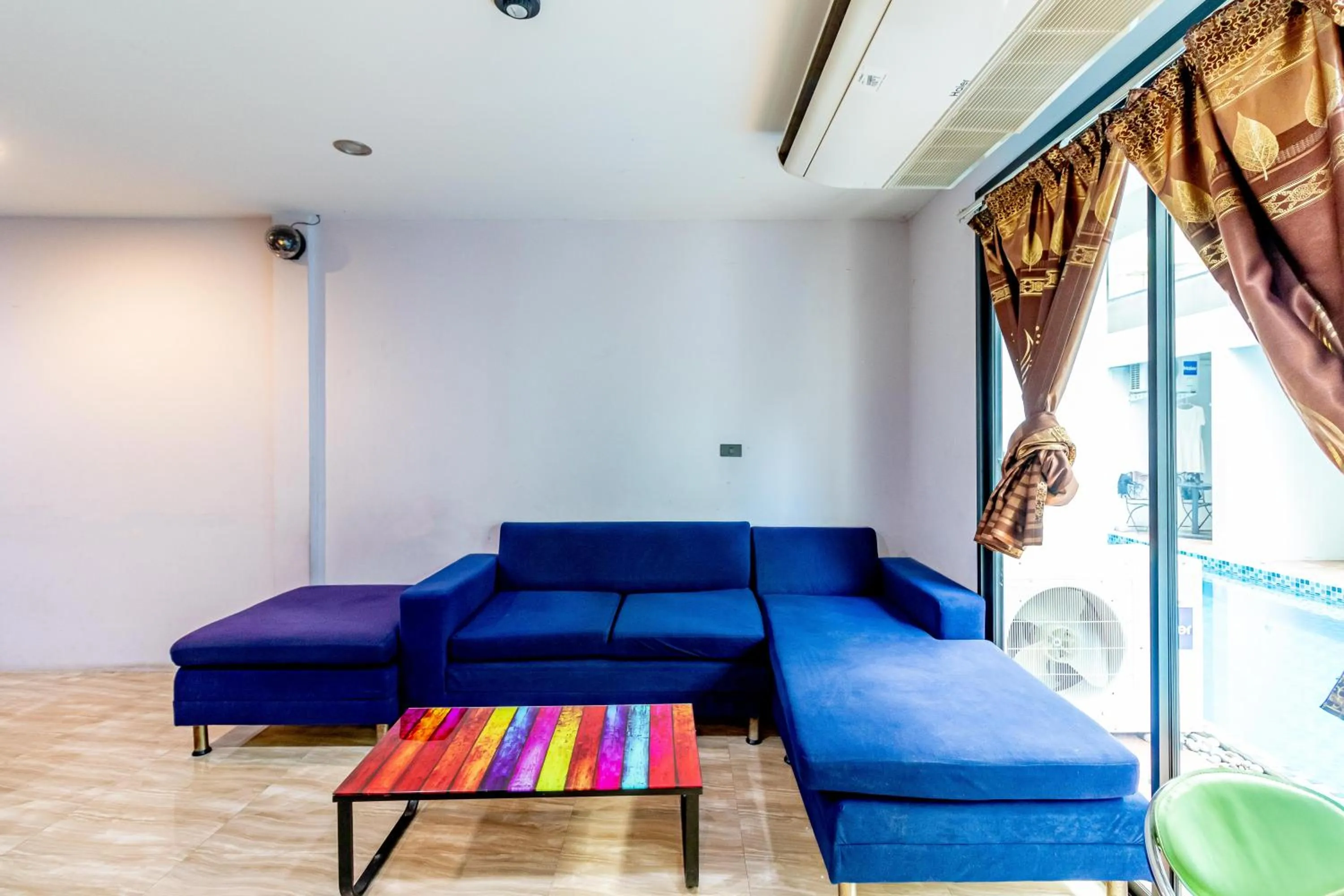 Living room in The Pool Resort