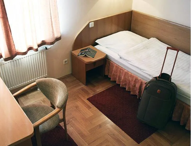 Single Room in Hotel Bielany