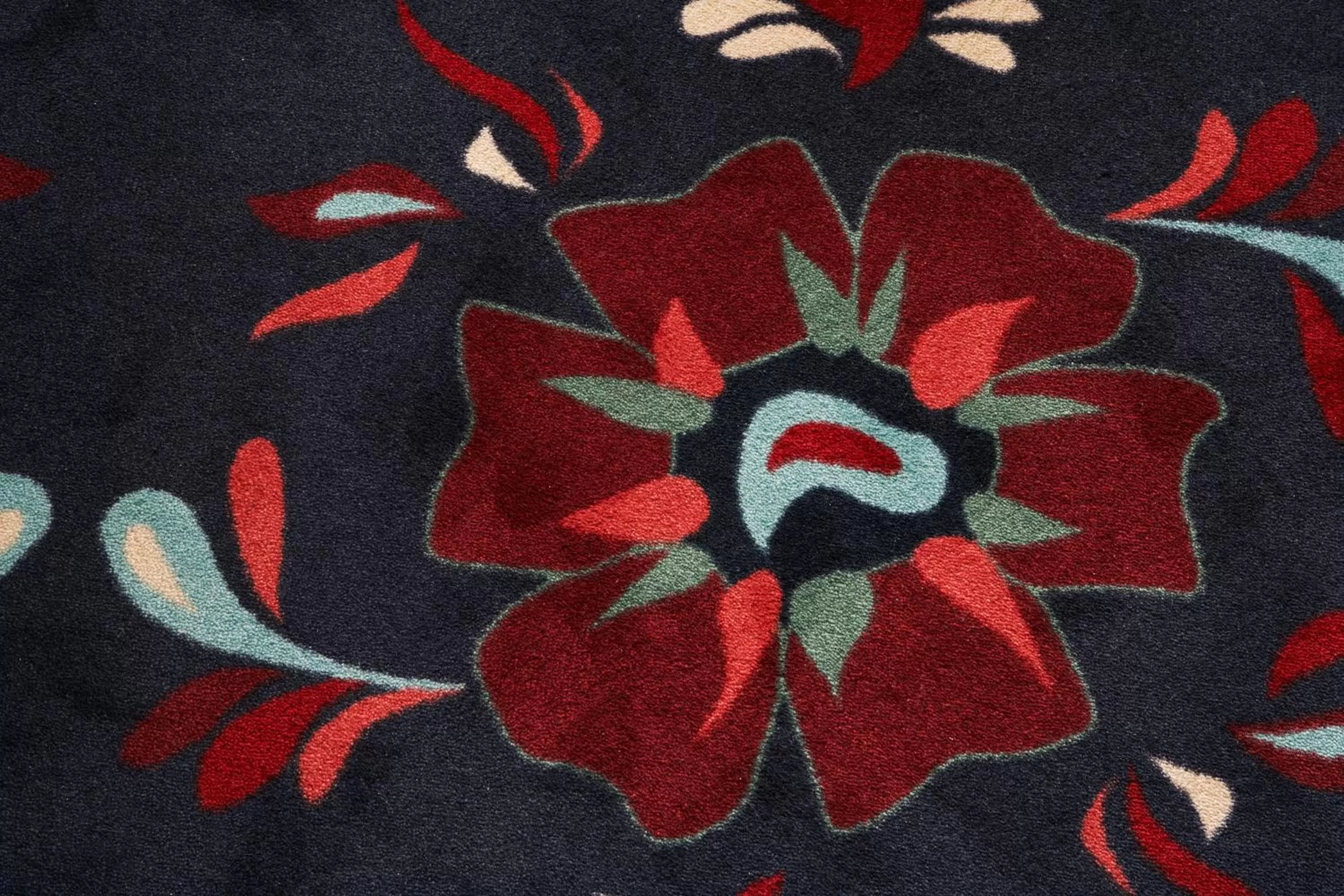 Decorative detail in Carlton Ambassador