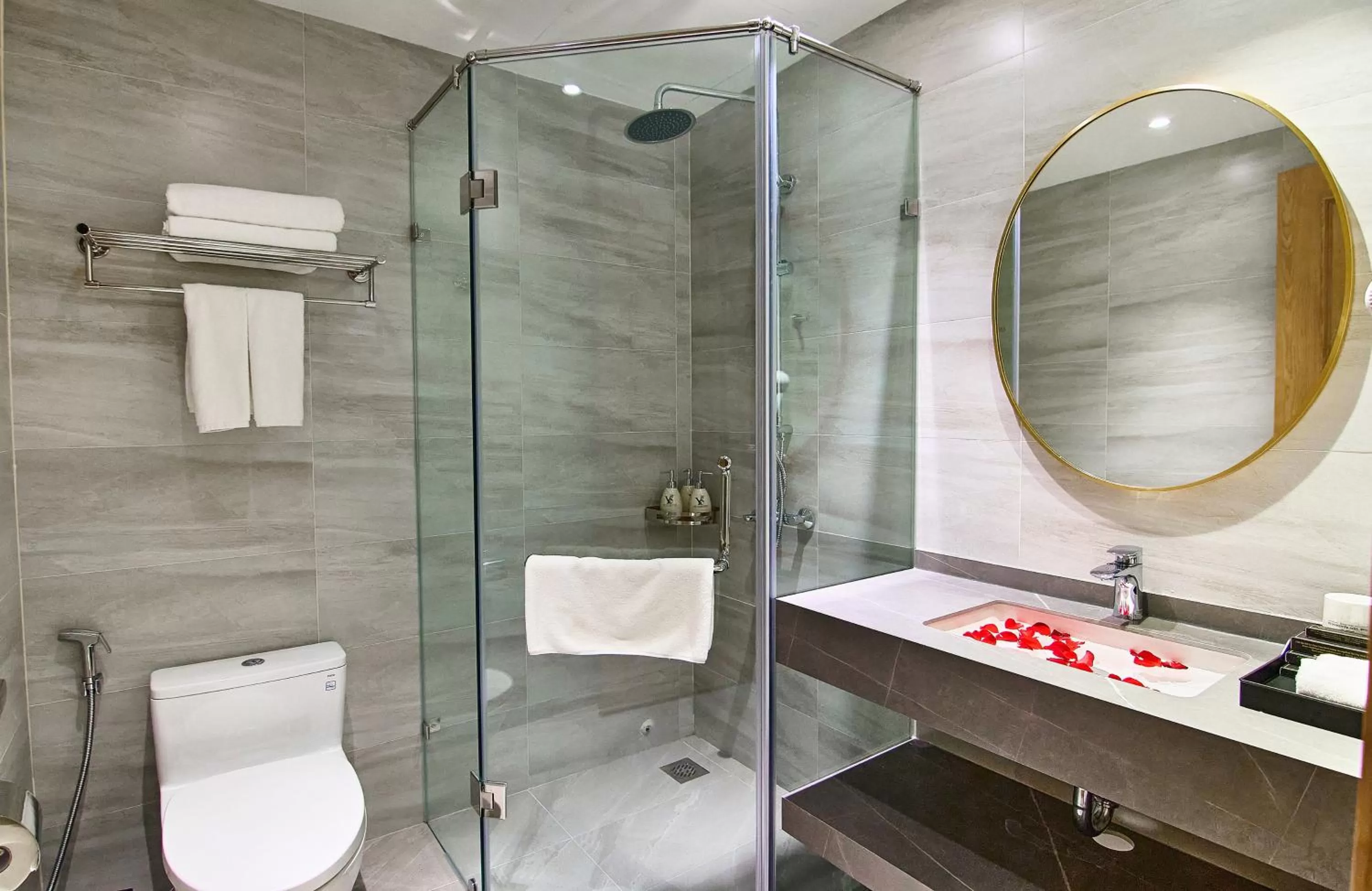 Bathroom in The Yen Residences Halong