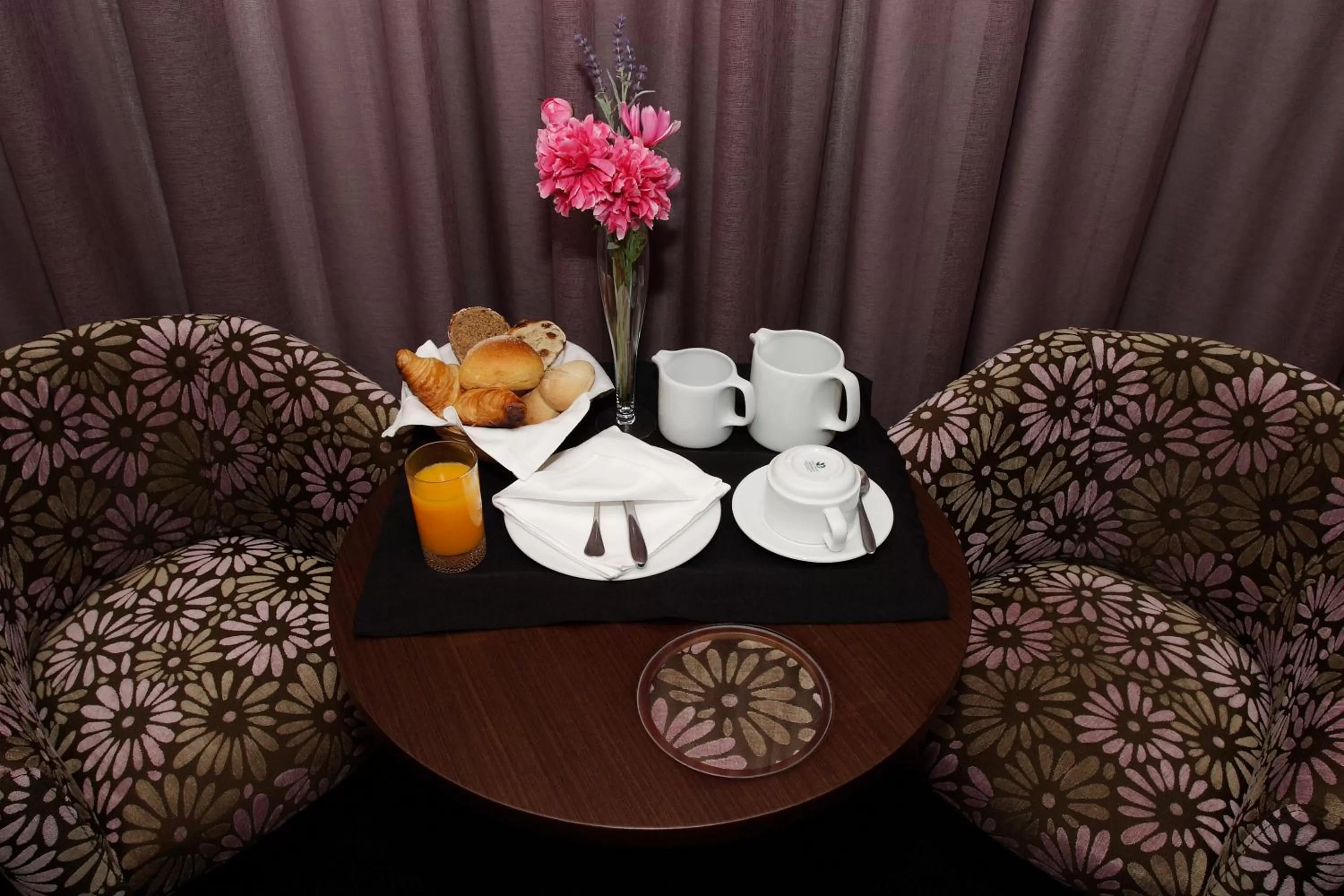 Other in Hotel As Americas