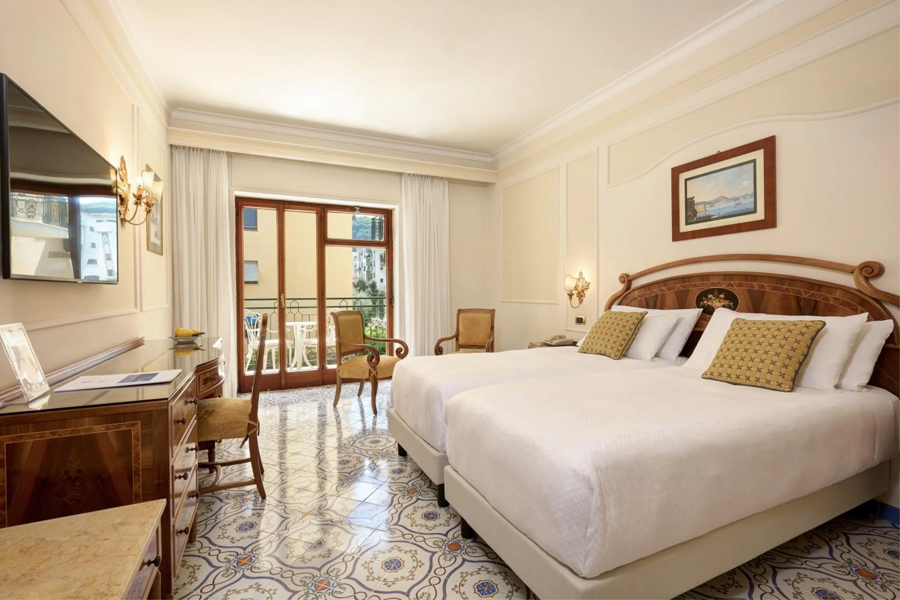 Bedroom, Bed in Grand Hotel de la Ville