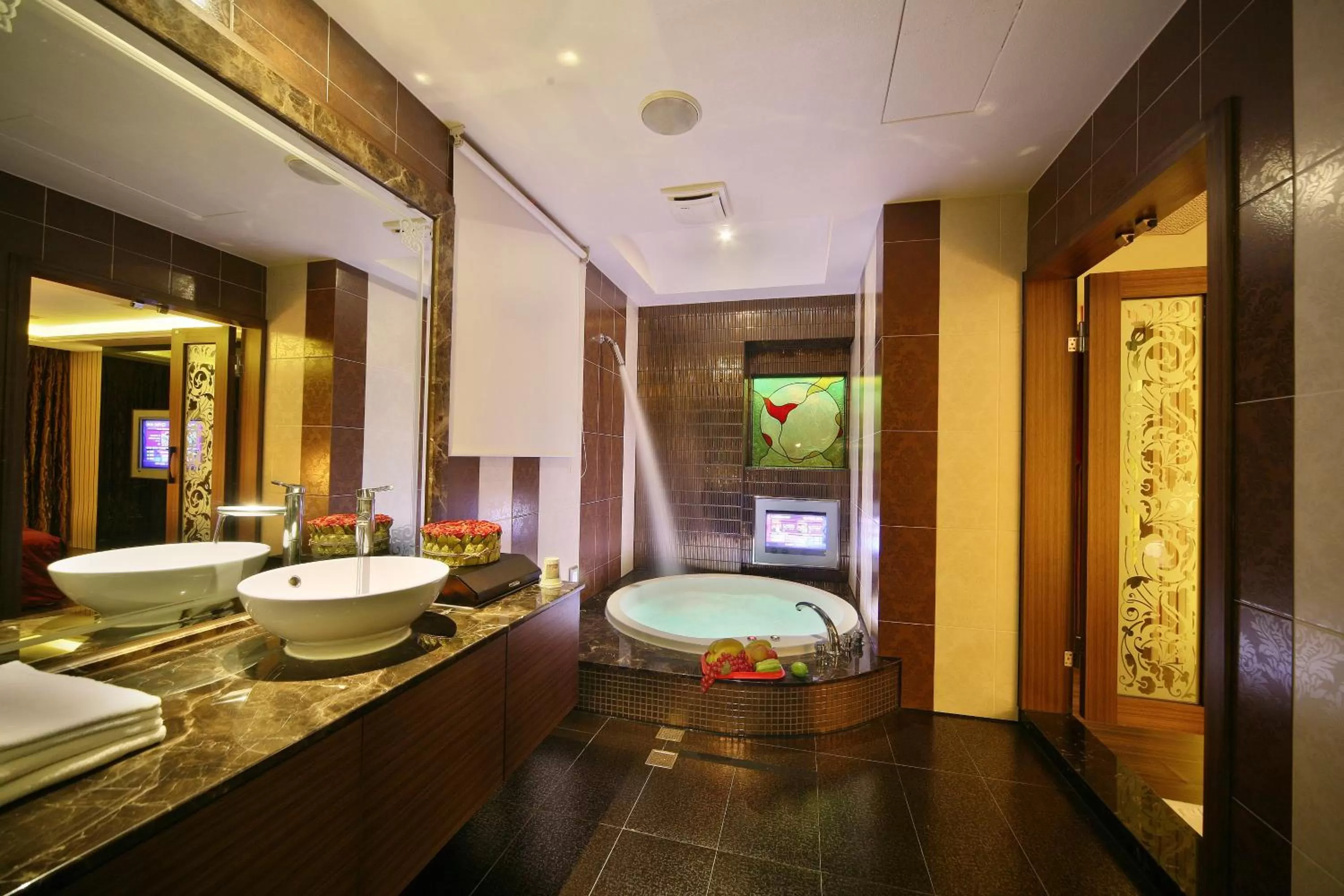 Bathroom in Shining Motel