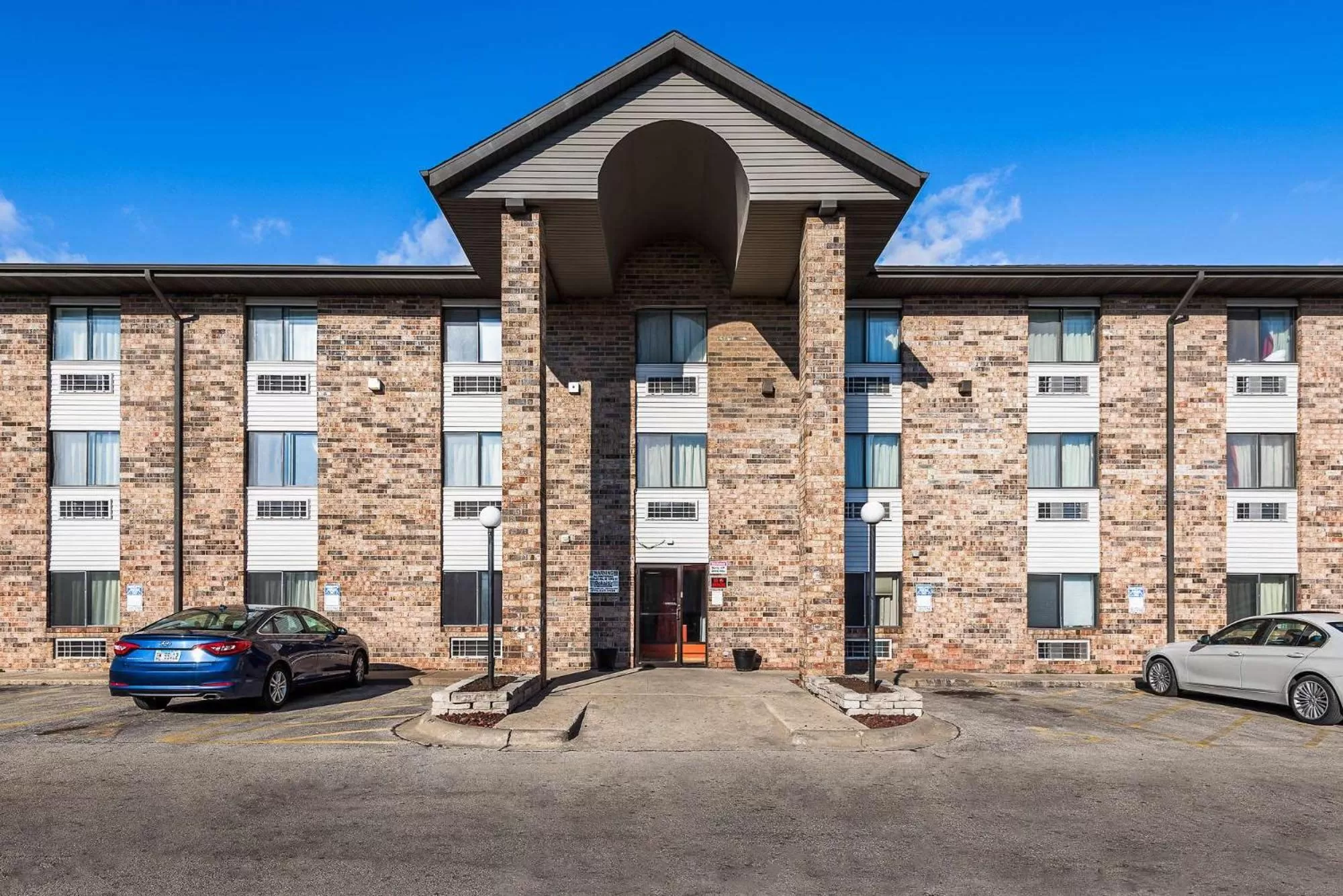 Property building in Motel 6-Bridgeview, IL