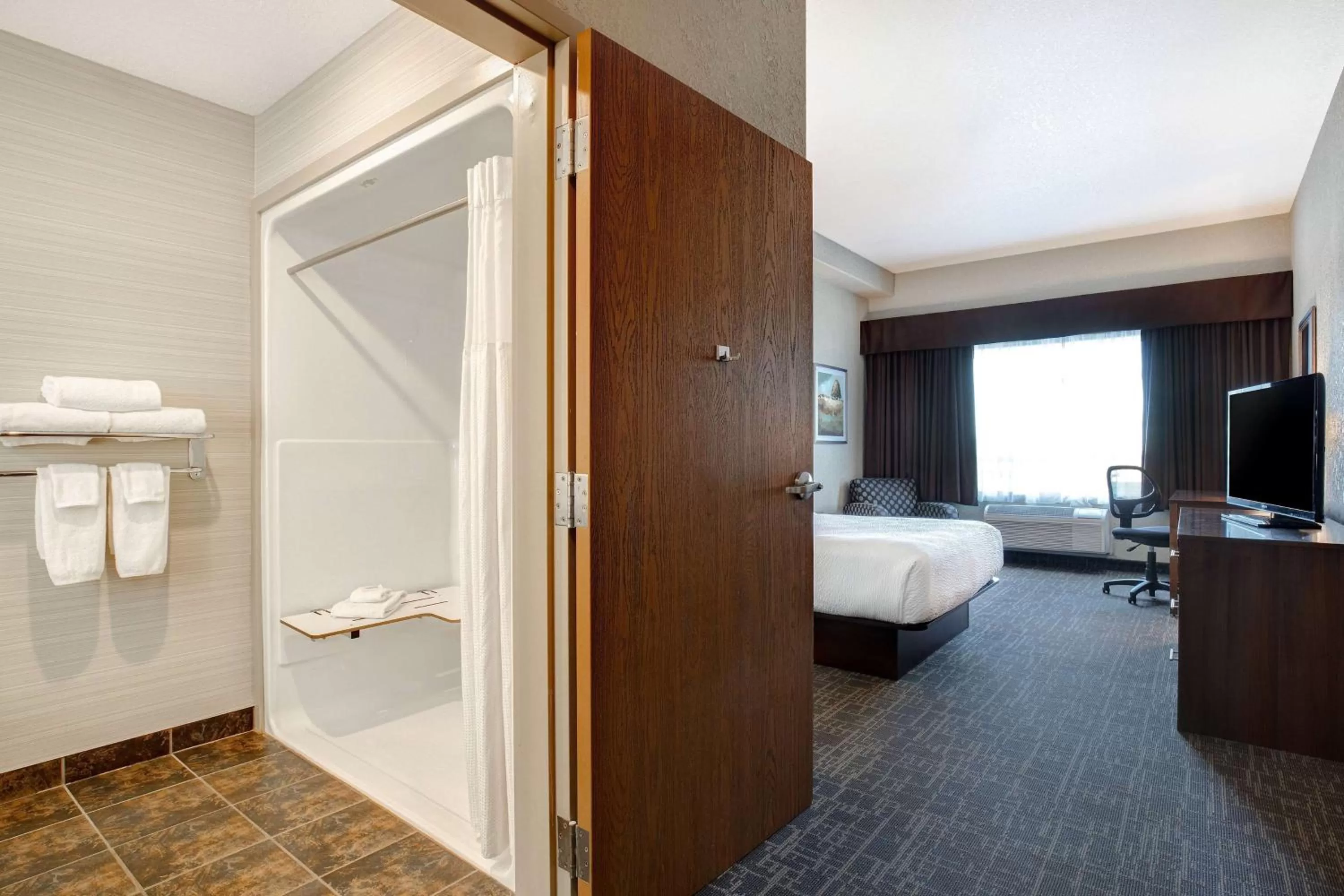 Shower, Bed in Days Inn & Suites by Wyndham Yorkton
