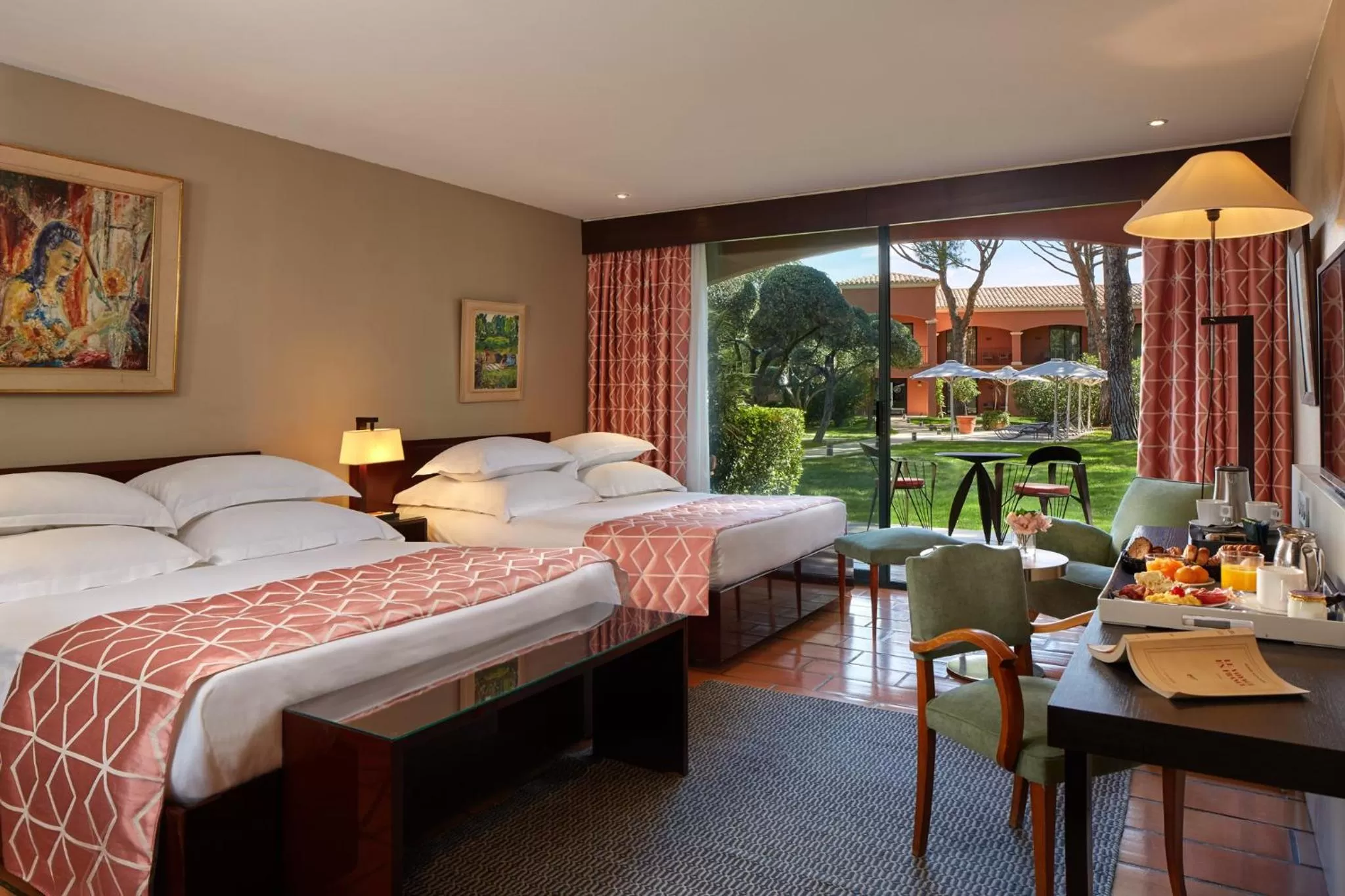 Spring, Bed in Villa Duflot Hôtel & Spa Perpignan