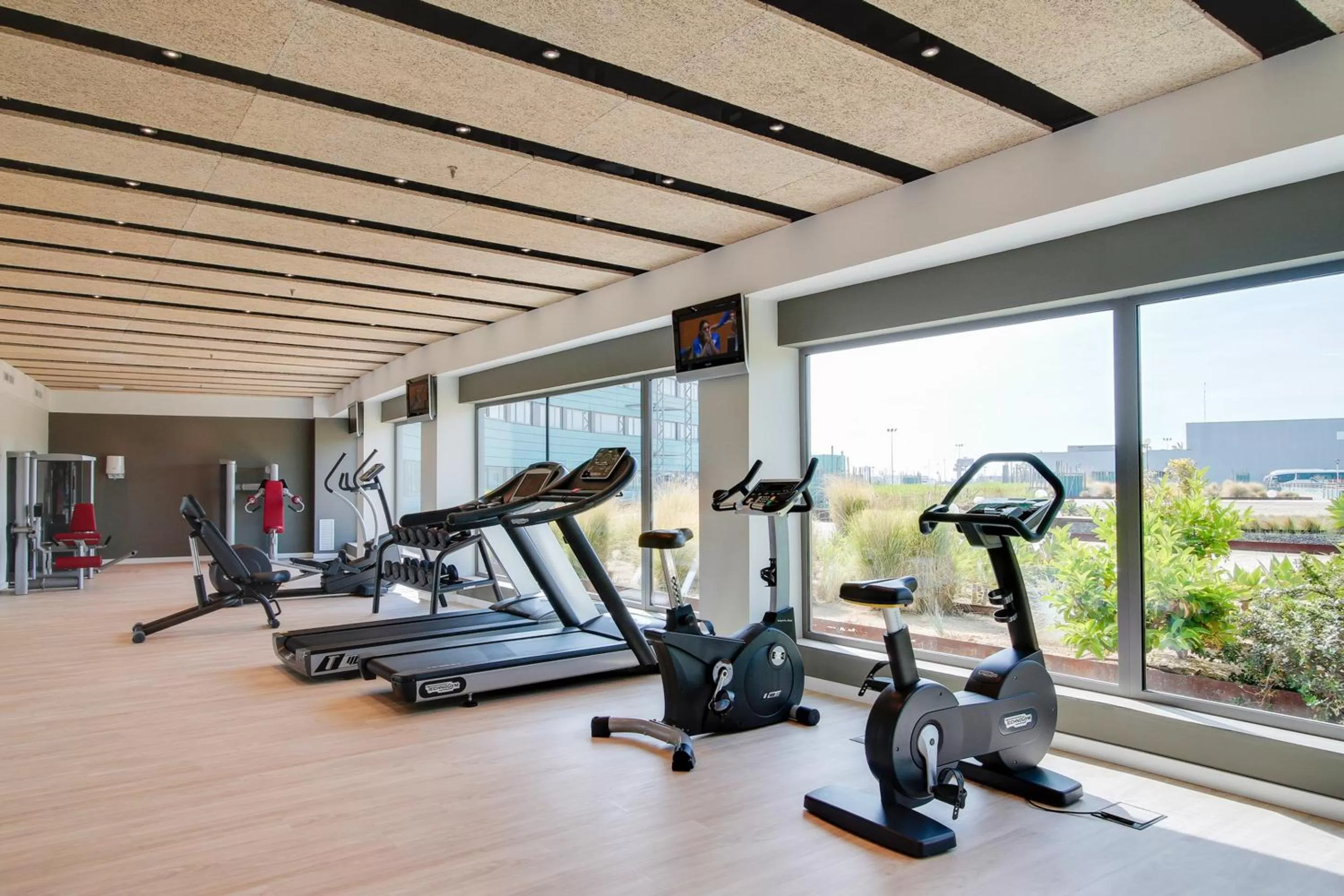 Fitness centre/facilities in BAH Barcelona Airport Hotel