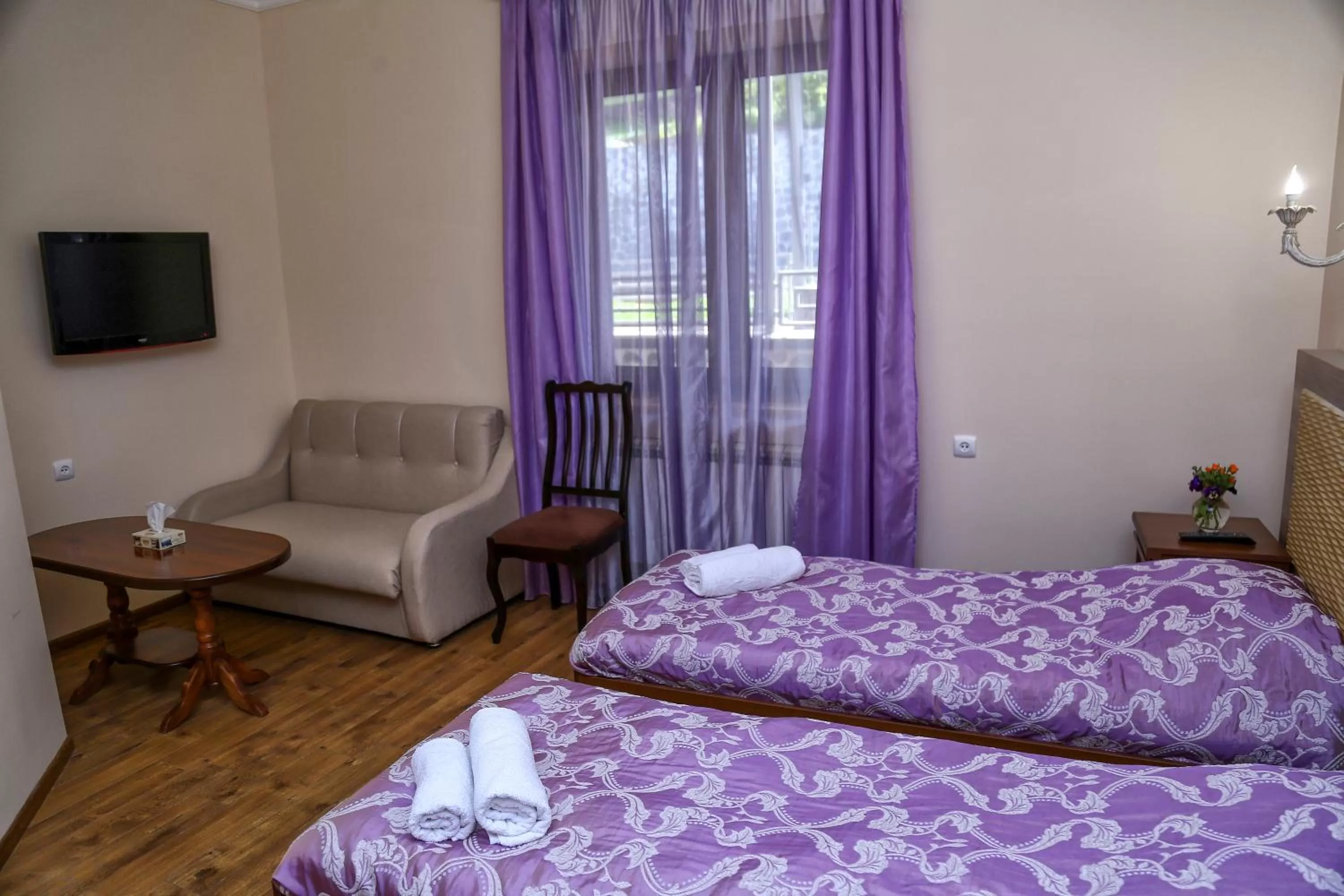 Photo of the whole room in Lara Hotel