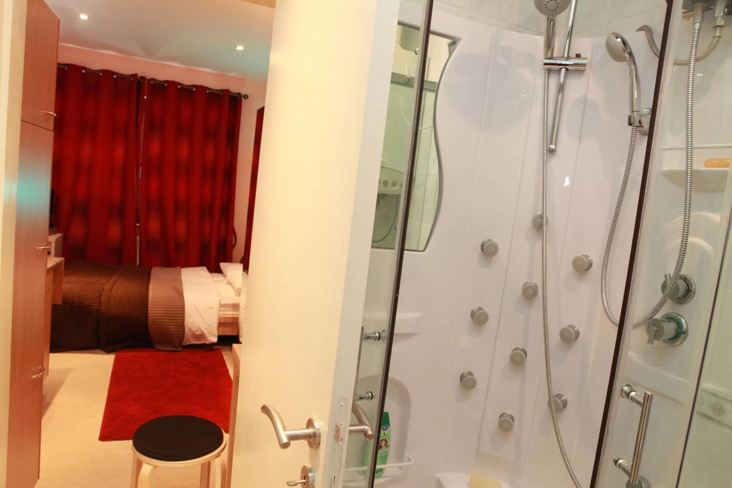 Bathroom in Residence la Fraisiere