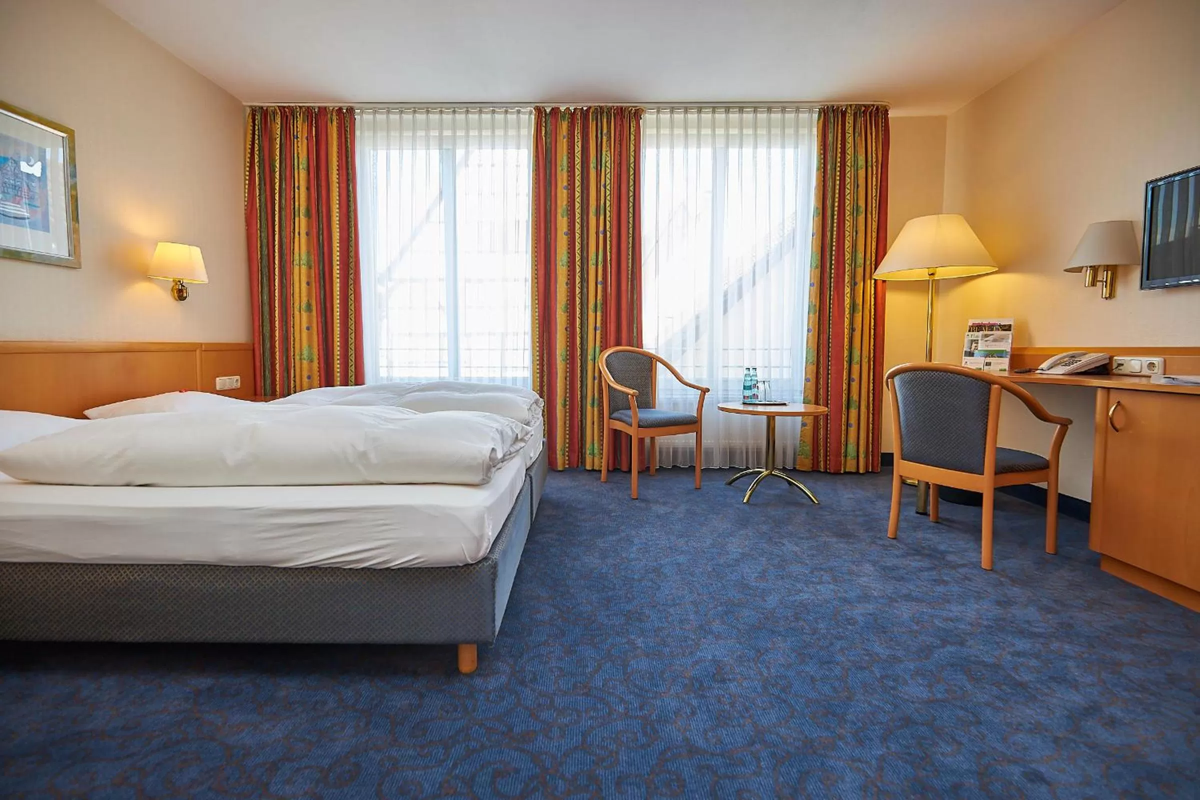 Photo of the whole room, Bed in Flair Hotel Stadt Höxter