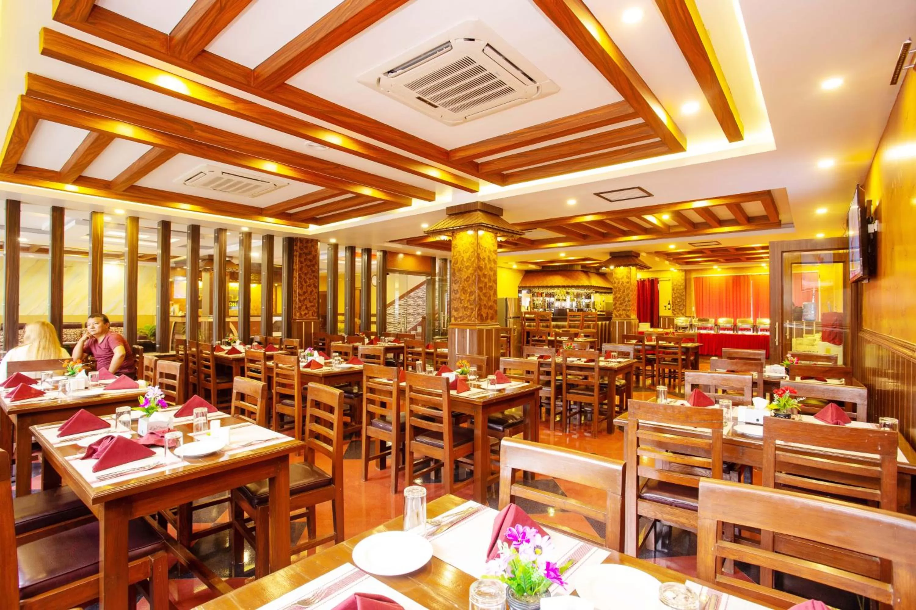 Restaurant/places to eat in Hotel Iceland