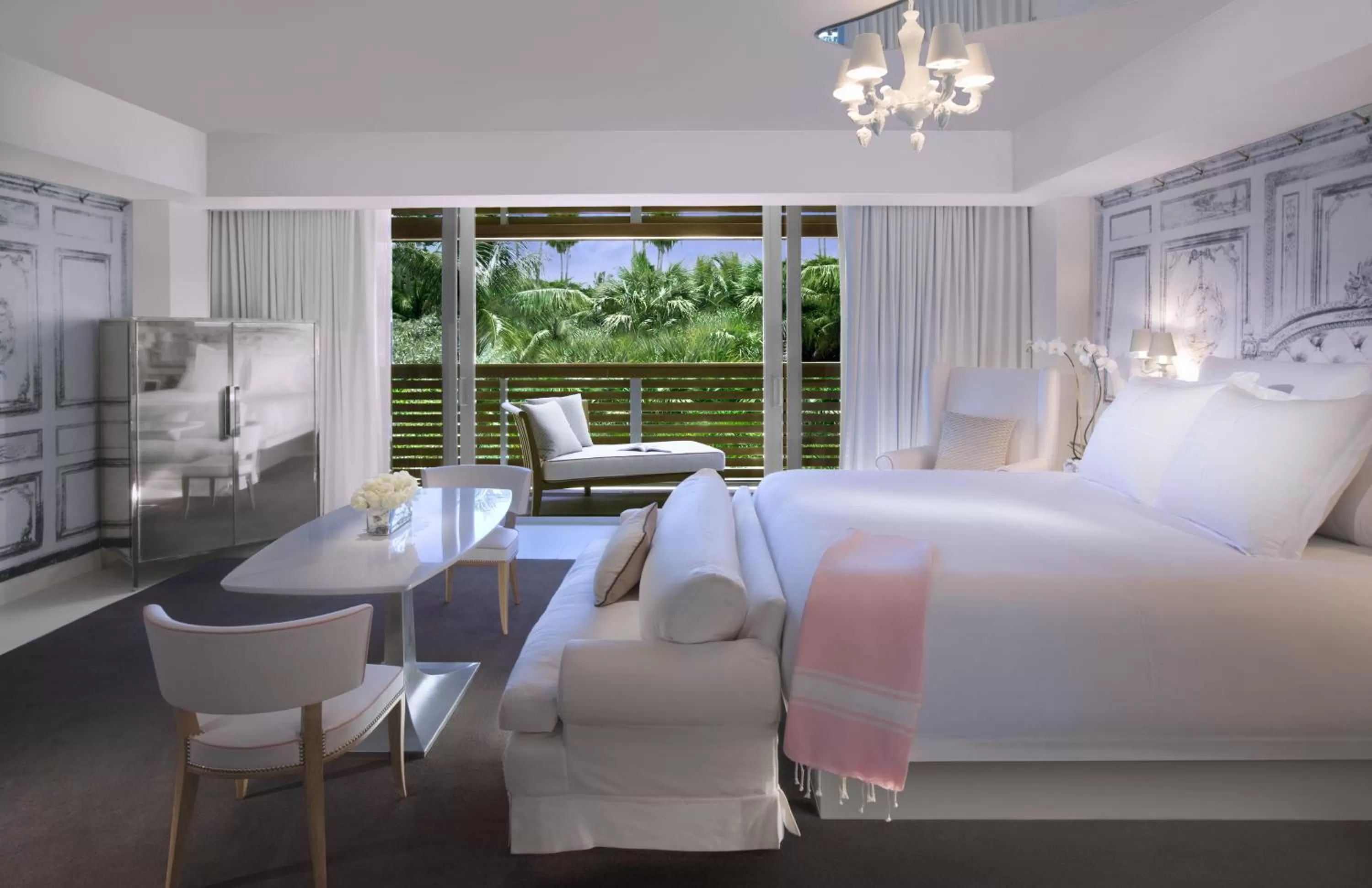 Bed in SLS South Beach