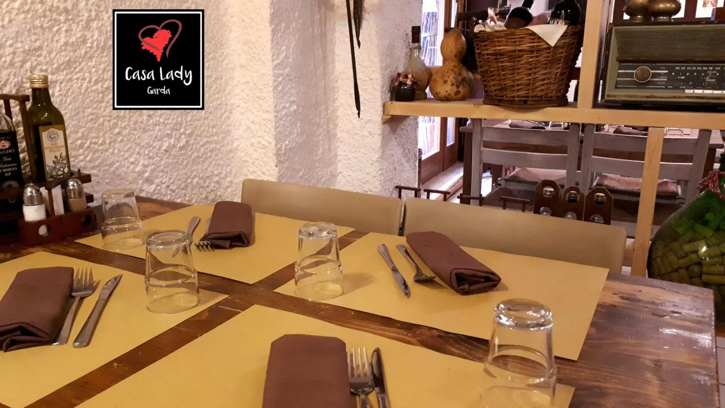 Dining area in Casa Lady