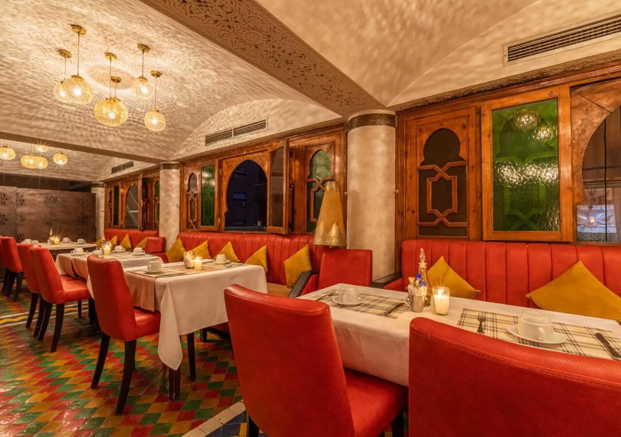 Restaurant/places to eat in Le Caspien Boutique Hotel