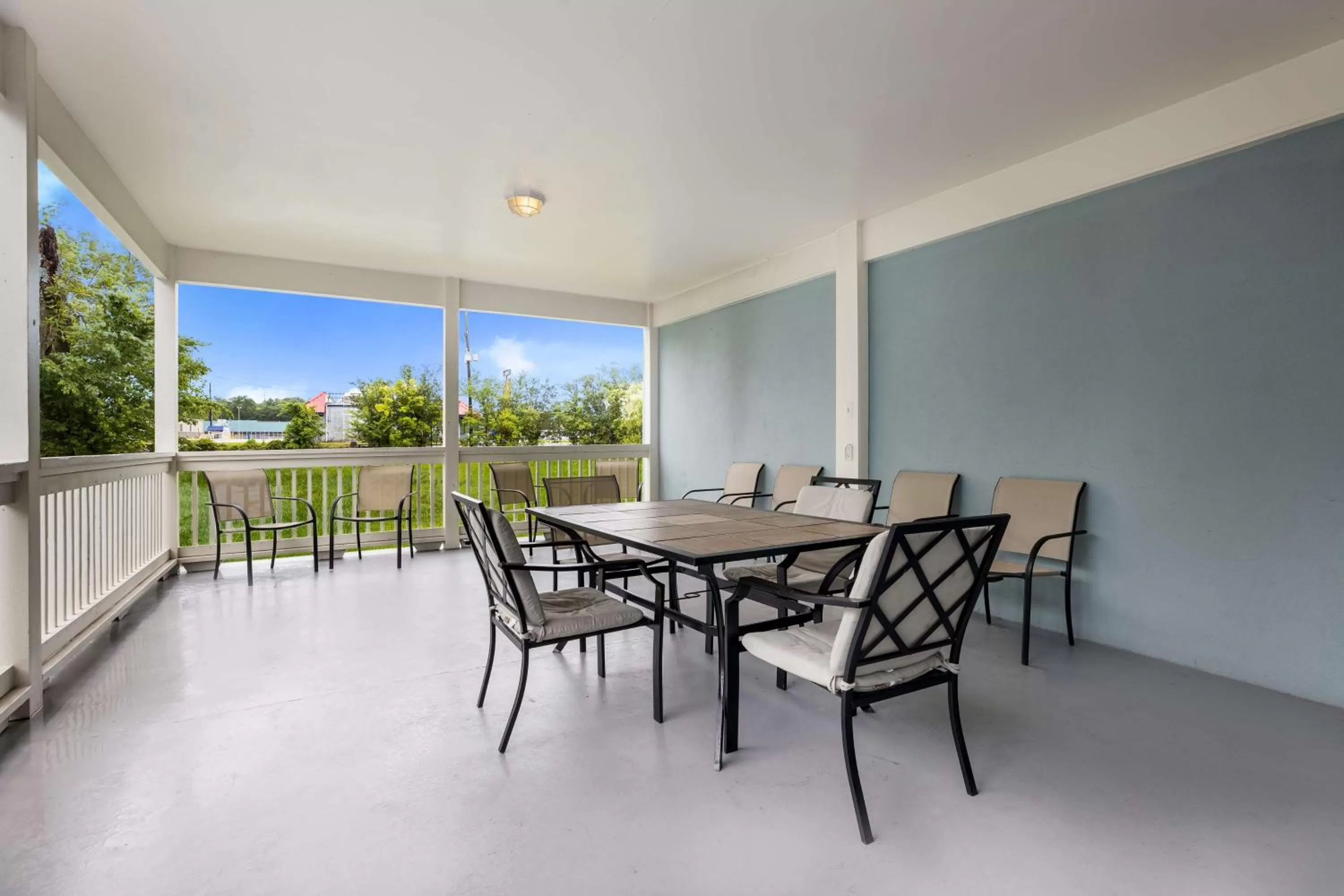 Property building in Best Western Morgan City Inn