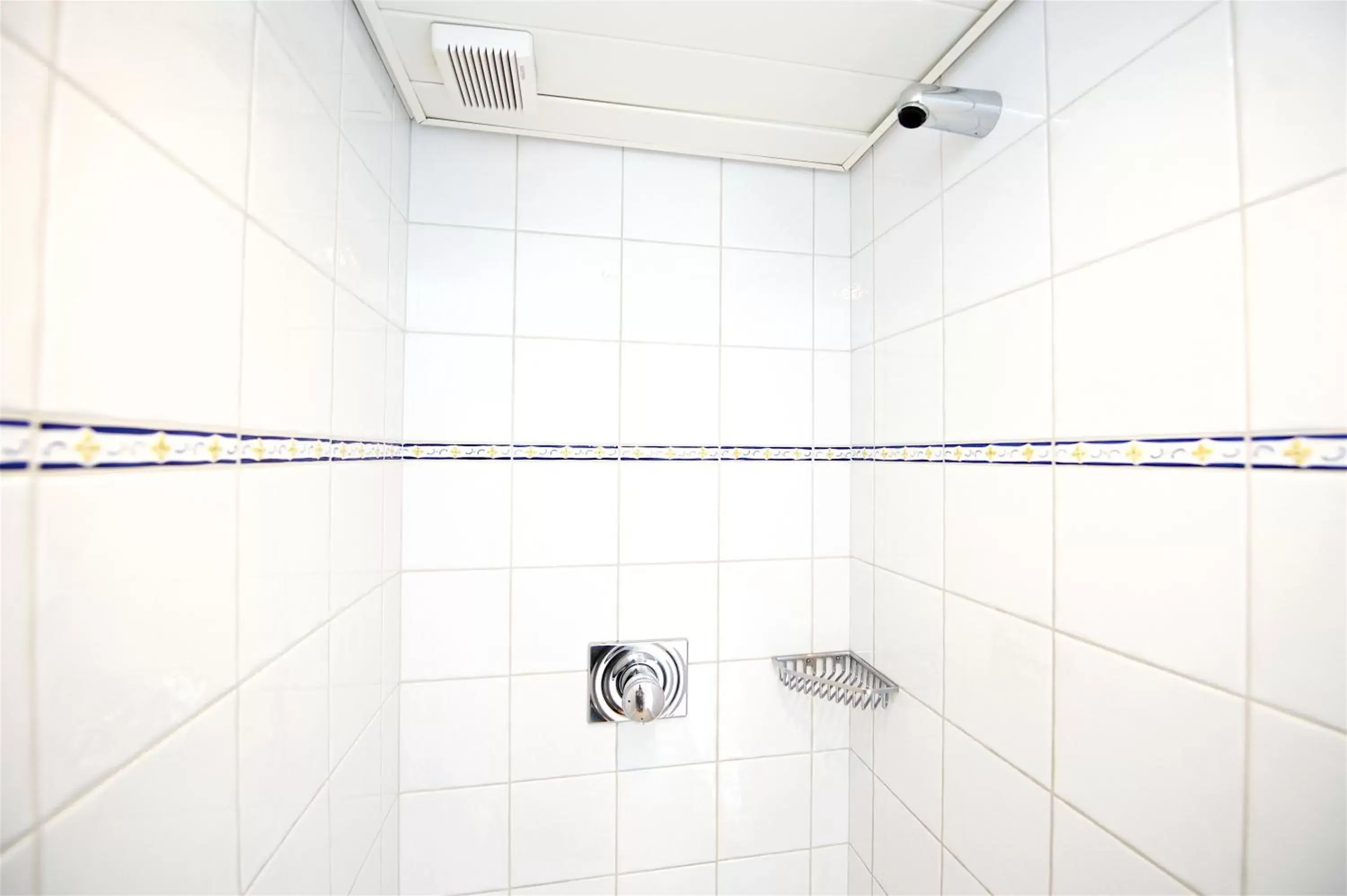 Bed in Mixed Premium Dormitory Room in Hotel Bahnhof Bed in Mixed Premium Dormitory Room in Hotel Bahnhof