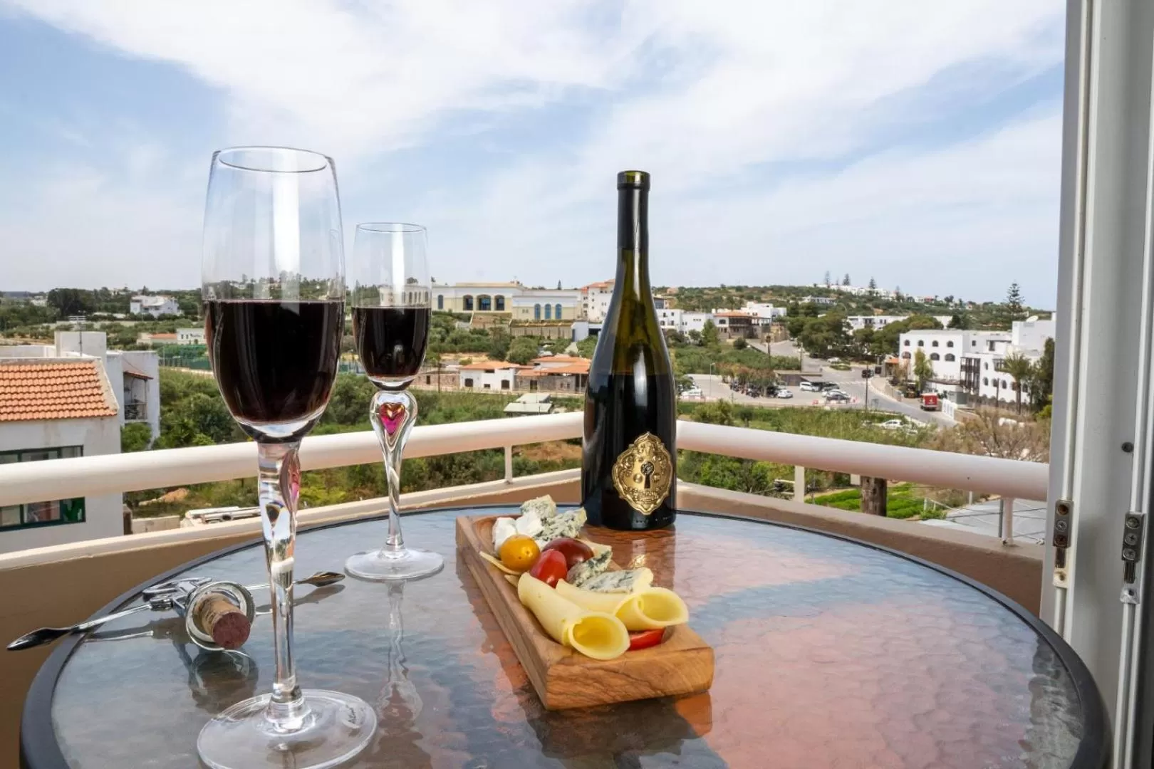 Drinks in Stella Paradise "by Checkin" Adults Only